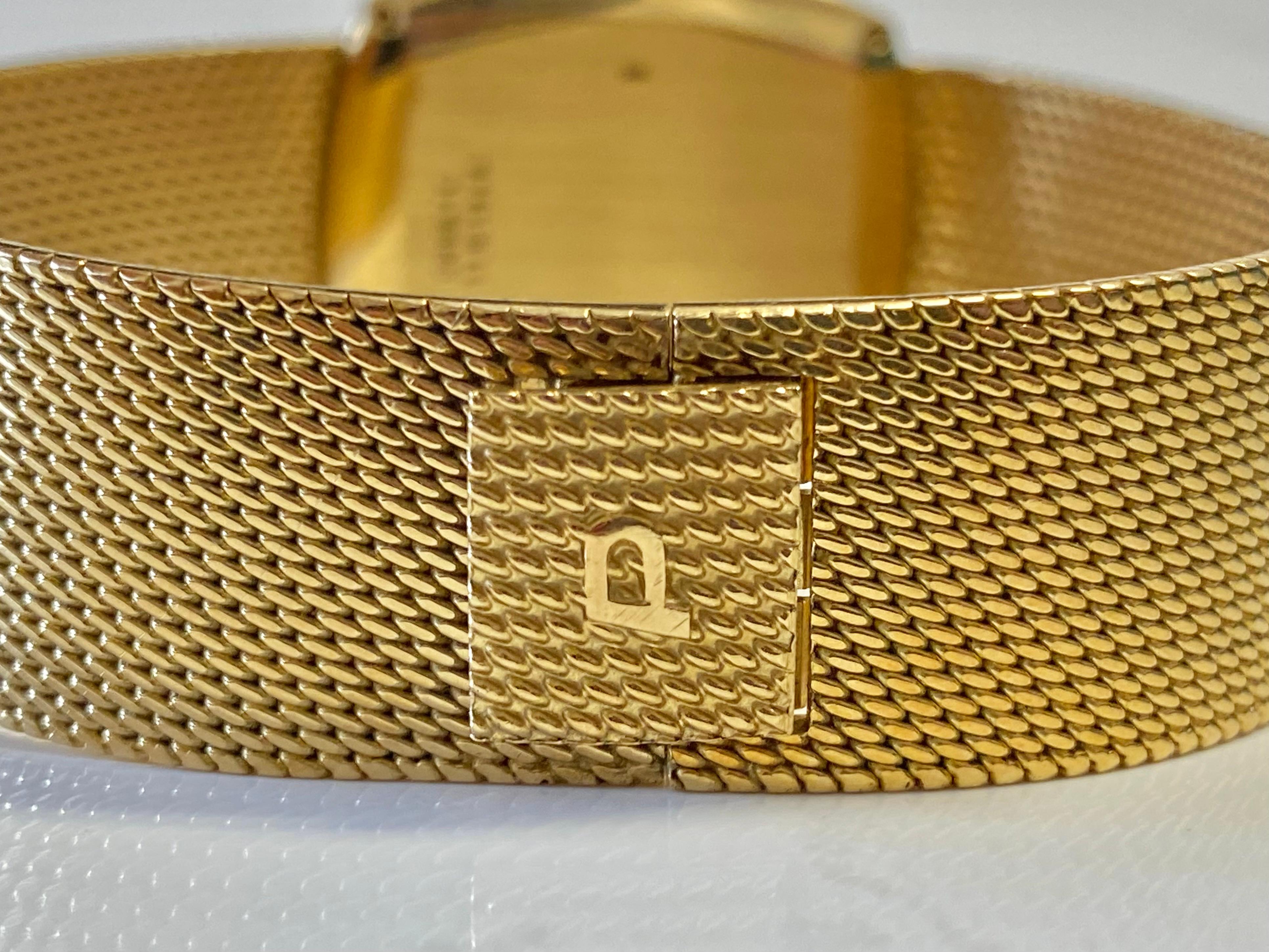 Piaget 9741 Vintage 18k Mens Watch with Champagne Bracelet In Excellent Condition In Miami, FL