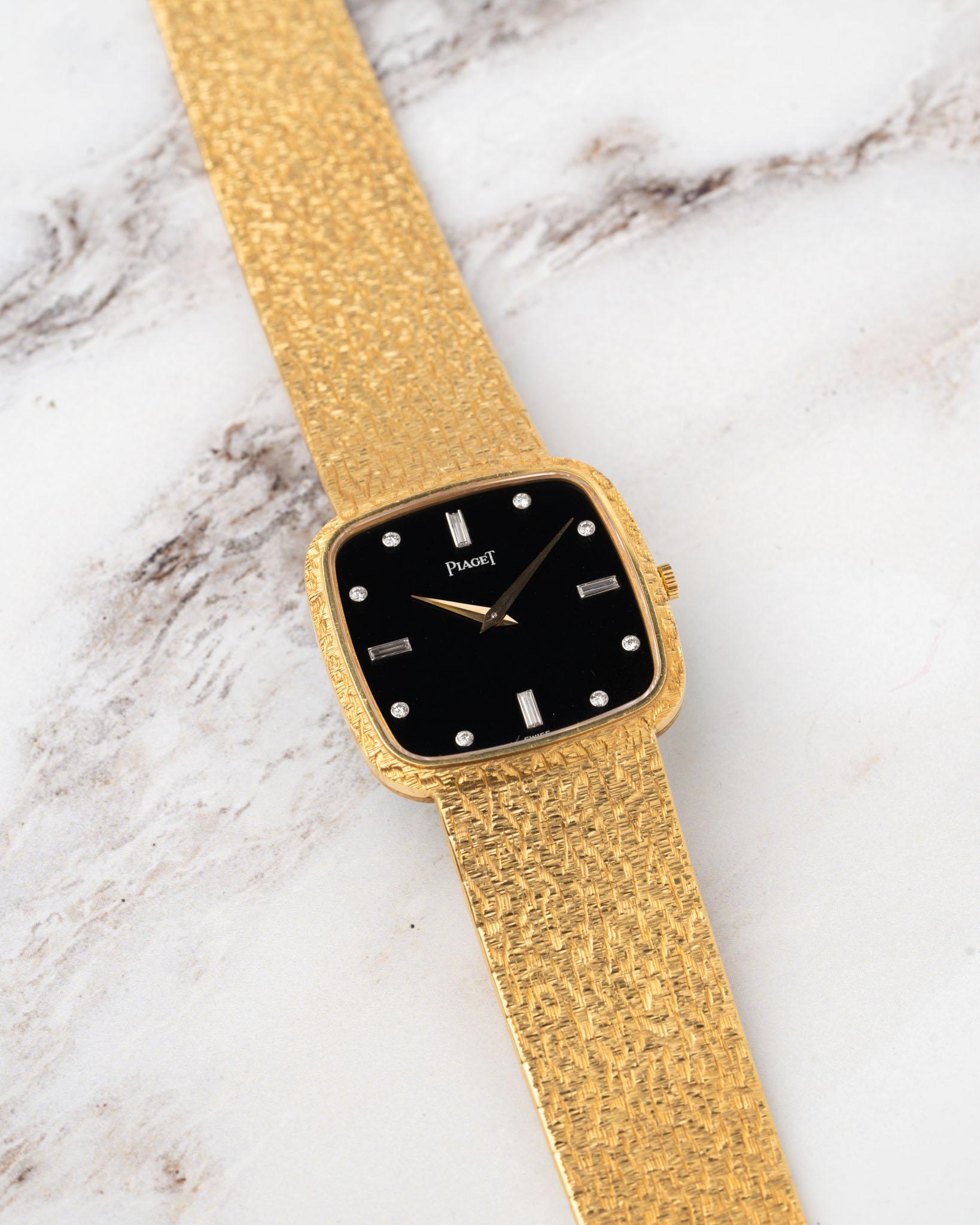 Piaget 9771 A68 Onyx and Diamond Dial 18k YG 1980s en venta 11