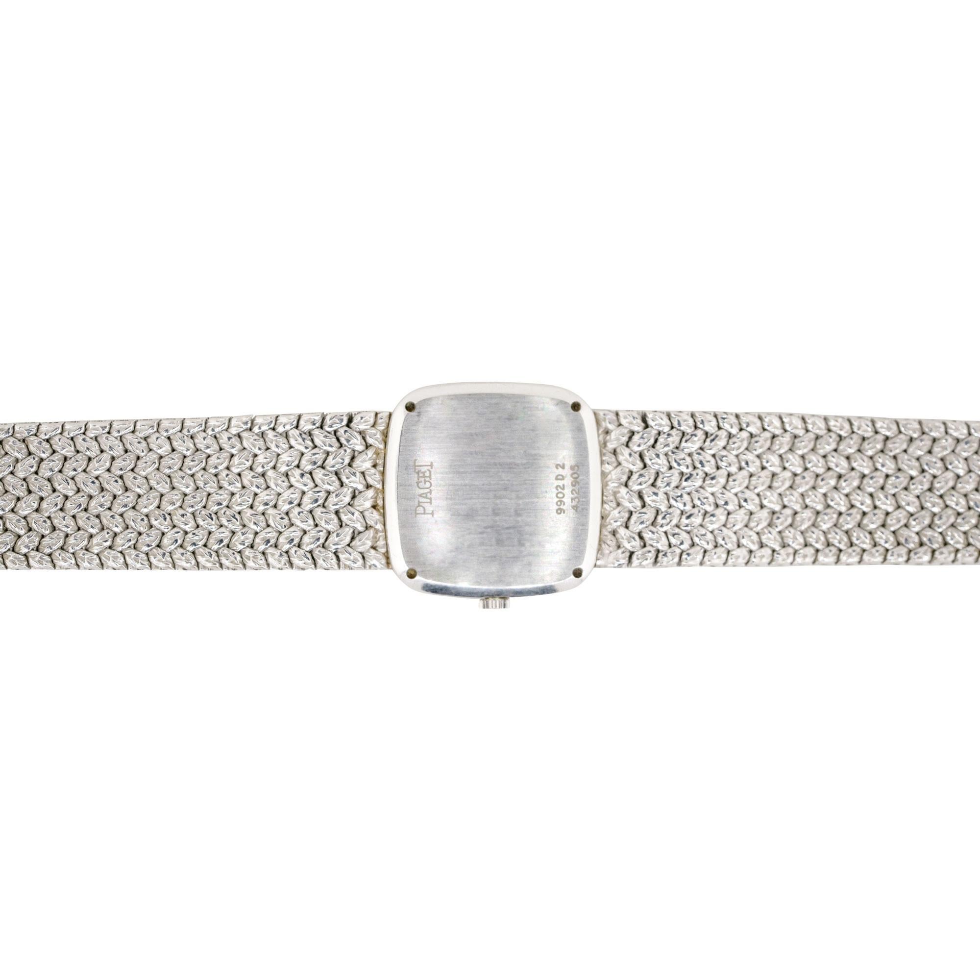 Round Cut Piaget 9902D2 18k White Gold Diamond Pave Dial Vintage Watch For Sale