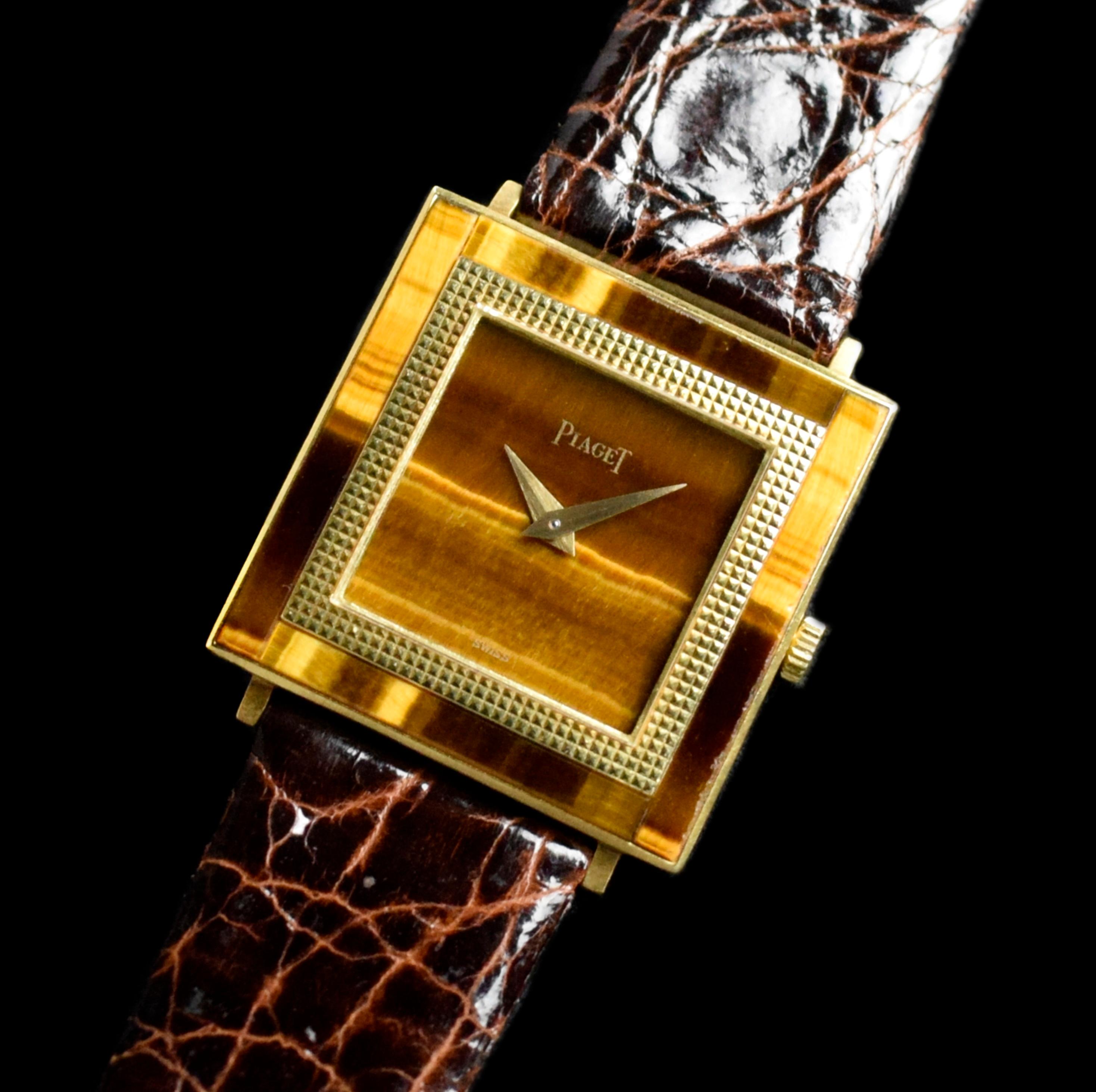 Marke: Piaget
Jahr: 1970-1980er Jahre
Modell: 9200
Seriennummer: 15xxxx

Referenz: C04296

Fall: Zeigen Anzeichen von Verschleiß 18K Gelbgold Fall mit ungefähren Größe 25mm im Durchmesser ohne Krone; zusammen mit Modell und Seriennummer auf