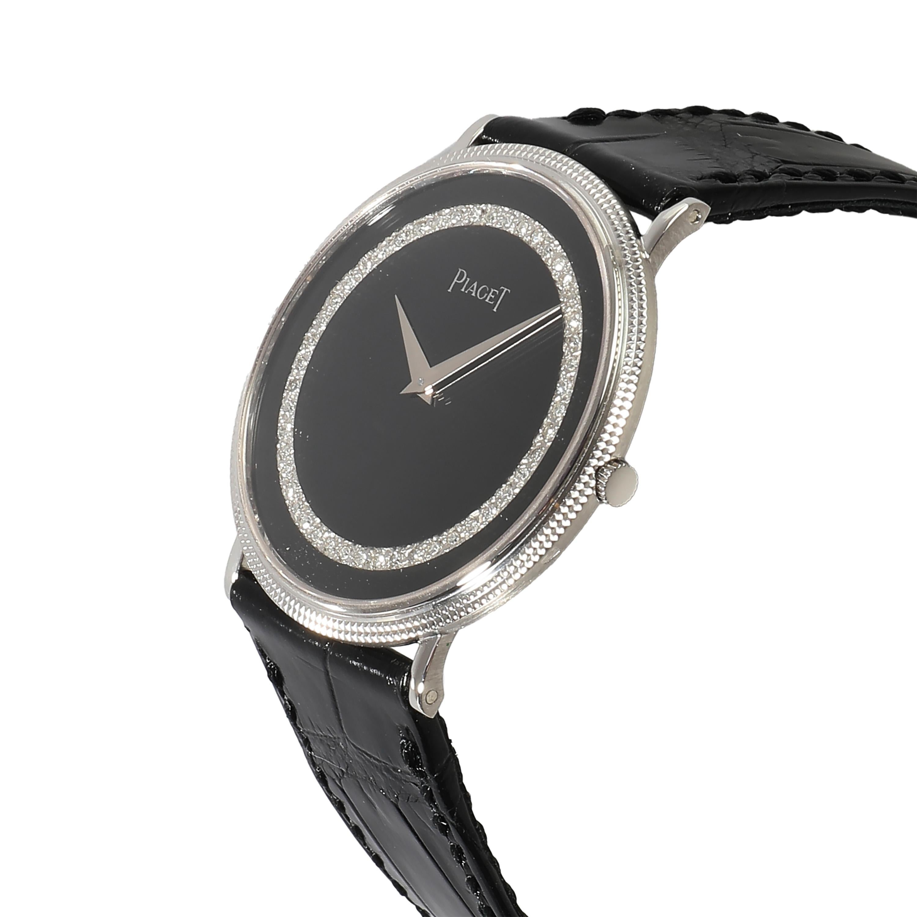 Piaget Altiplano Traditional 9031 Unisex Watch in 18k White Gold In Excellent Condition For Sale In New York, NY