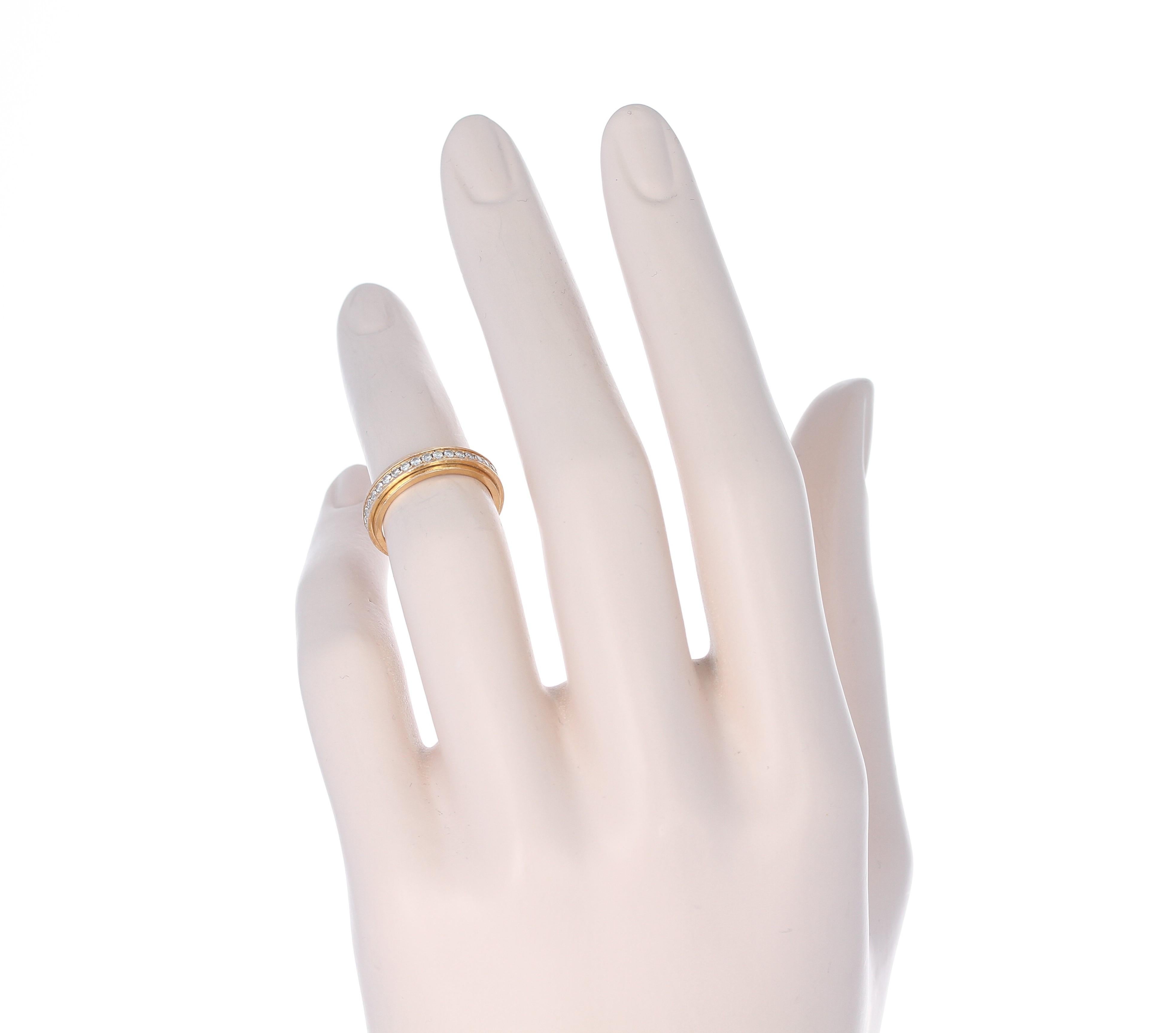 Piaget Jahrestag-Ring mit Diamanten, 18 Karat Gelbgold im Zustand „Hervorragend“ in New York, NY