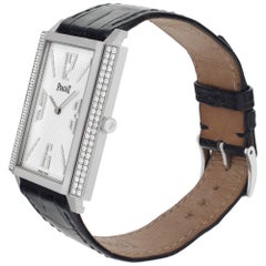 Piaget Black Tie P10098 in White Gold with a Silver dial 28mm Manual watch
