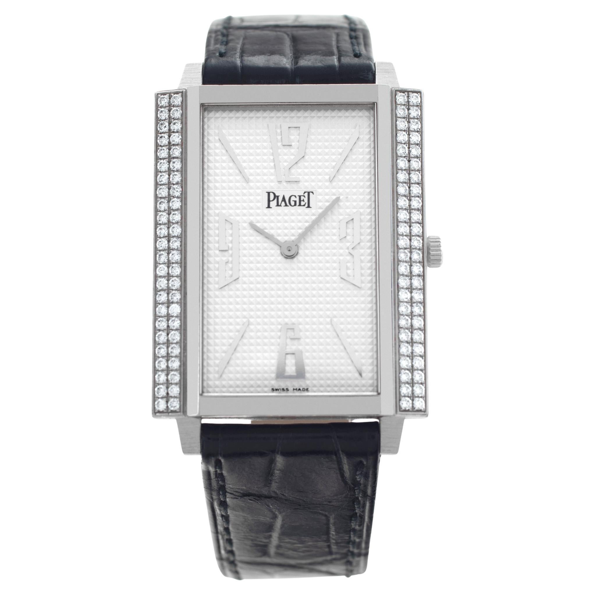 Piaget Montre manuelle Black Tie P10098 en or blanc avec cadran argenté 28 mm