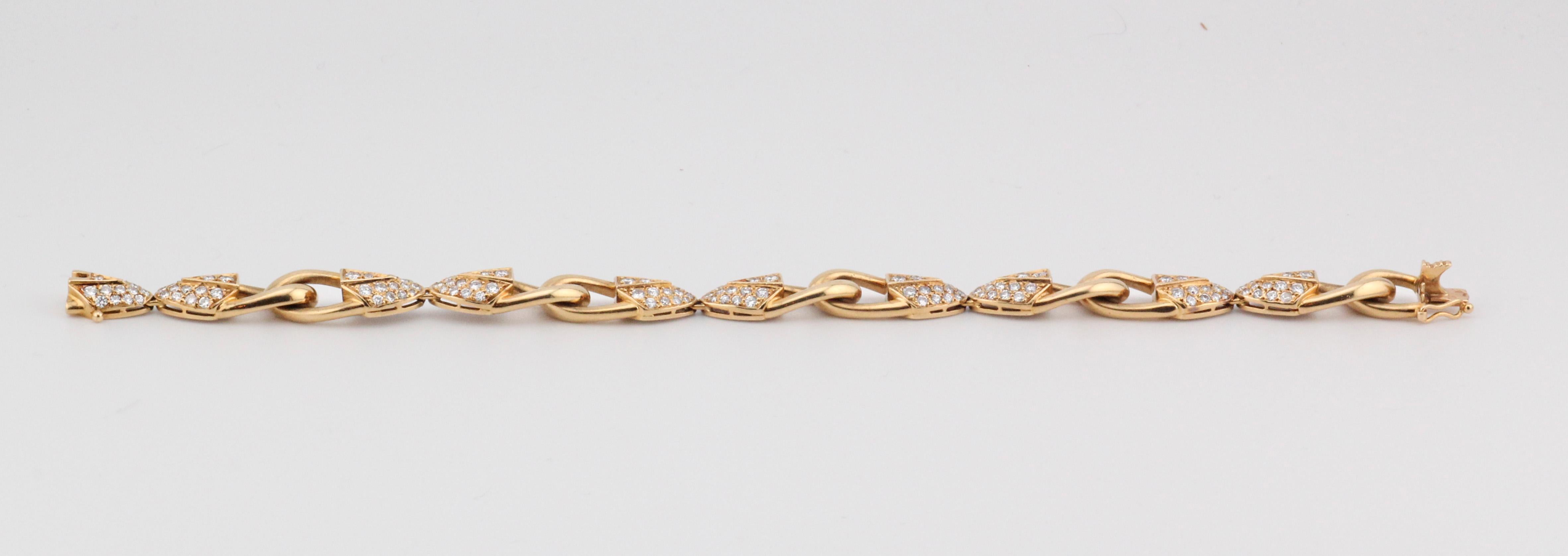 Piaget Brilliant Cut Diamond 18k Yellow Gold Link Bracelet For Sale 1