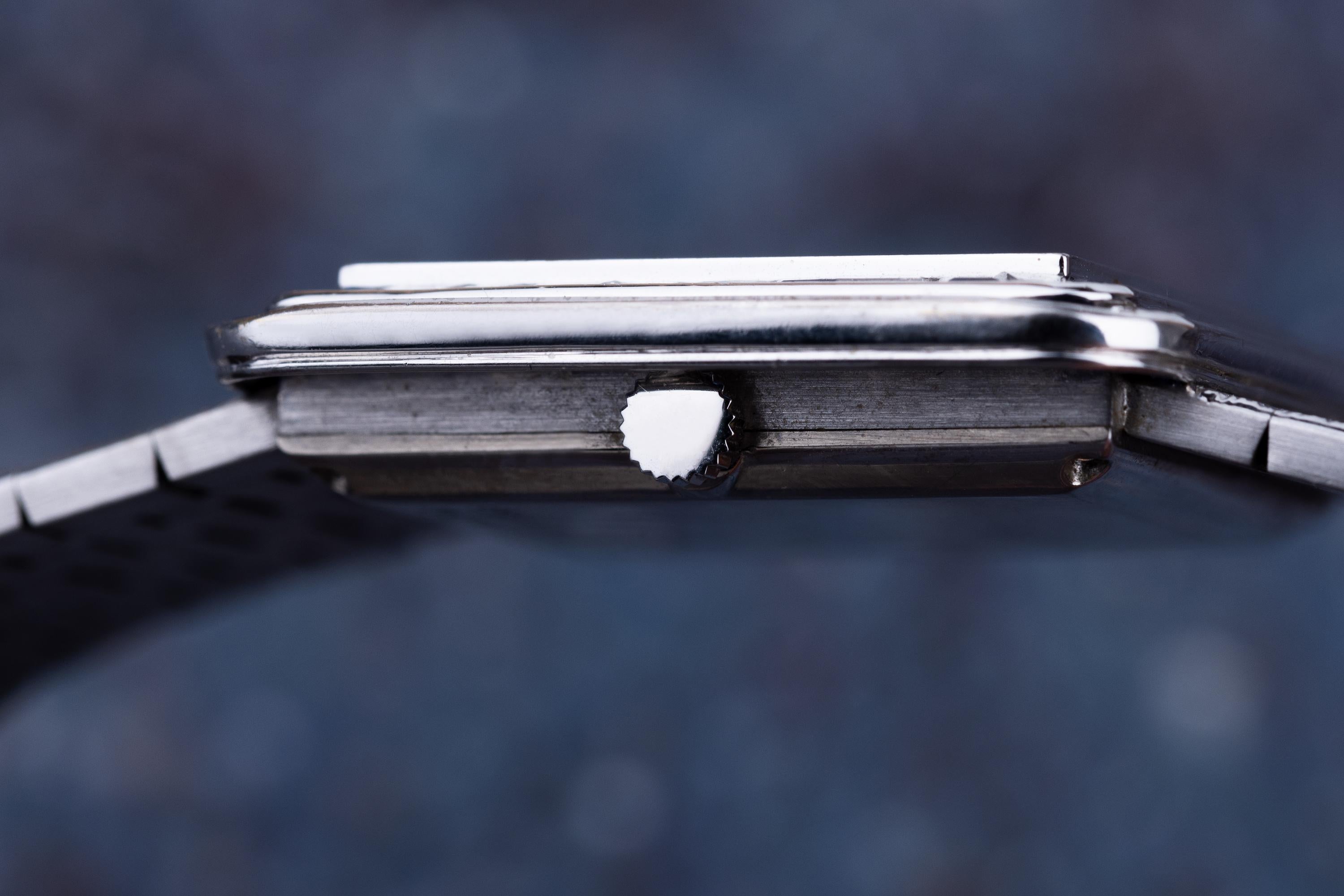 Piaget C1970's  Lunette en saphir et diamant  Or blanc 18k  REF. 9366A6  30mm  en vente 4