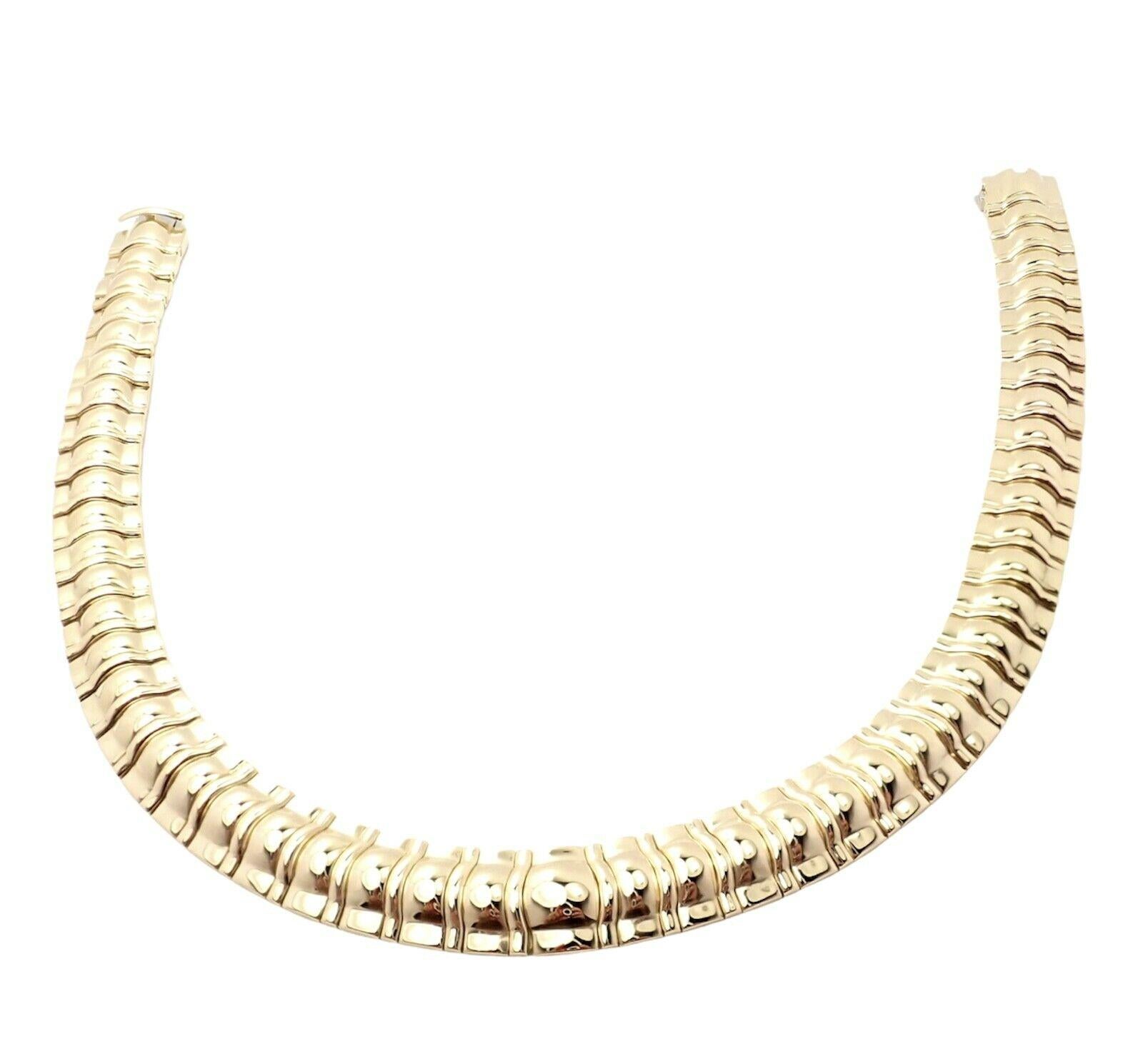 thick gold collar necklace