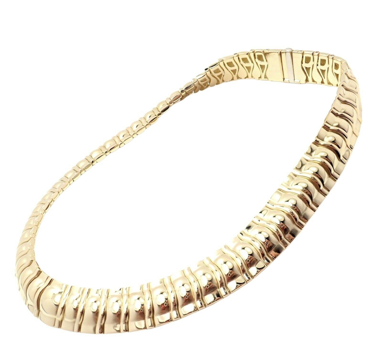 Piaget Classic Thick Limited Edition 1990 Yellow Gold Choker Necklace In Excellent Condition In Holland, PA