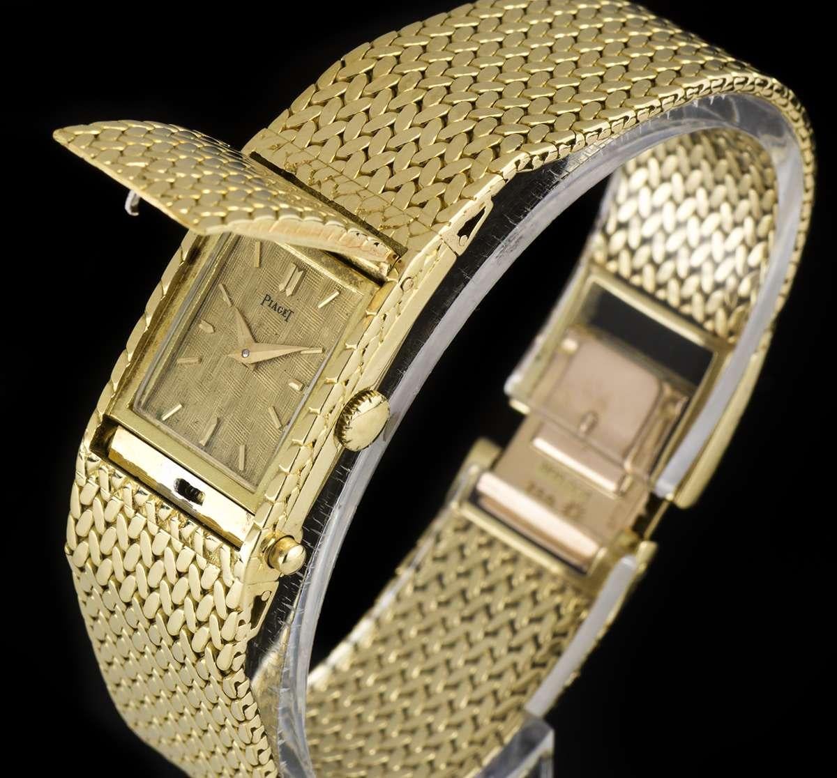 Piaget Concealed Case Cocktail Dress Watch 18k Yellow Gold Champagne Dial In Excellent Condition In London, GB