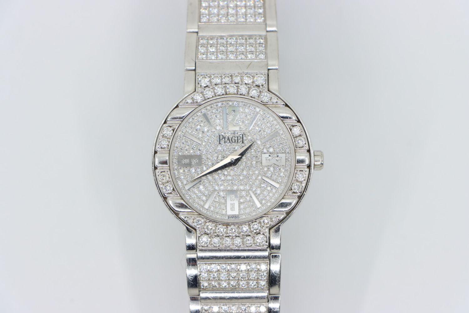 Piaget Diamond Pave 28 mm Watch In Good Condition For Sale In Flushing, NY