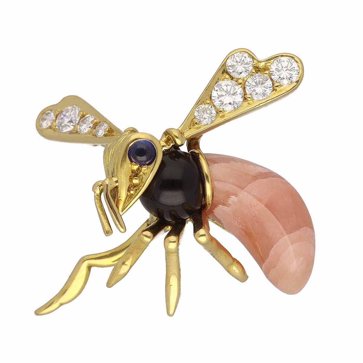 Round Cut Piaget Diamond Sapphire Onyx Pink Agate 18 Karat Yellow Gold Flying Bee Brooch For Sale