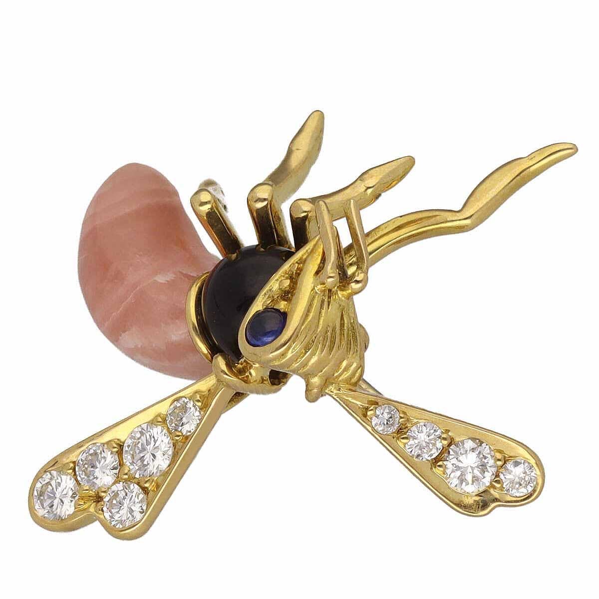 Women's or Men's Piaget Diamond Sapphire Onyx Pink Agate 18 Karat Yellow Gold Flying Bee Brooch For Sale