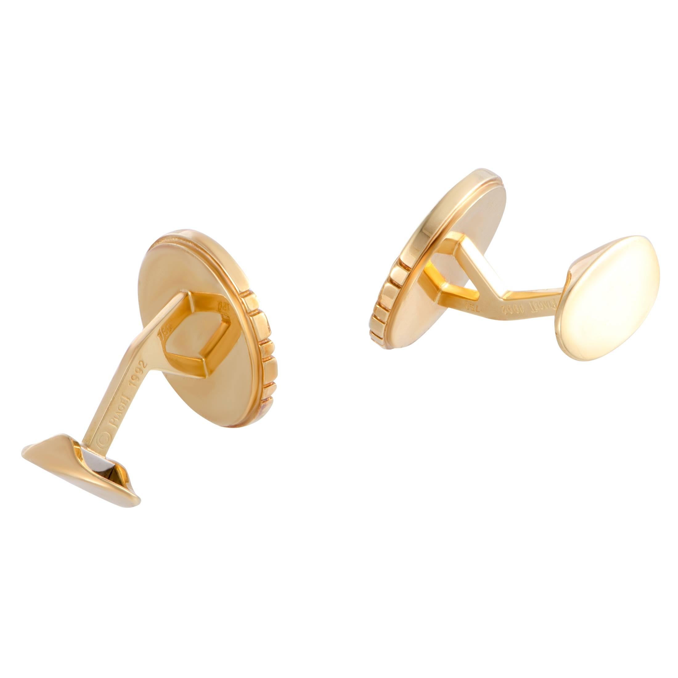 These charming cufflinks by Piaget are elegantly designed in shimmering 18K yellow gold. The classy pair of cufflinks feature 0.60ct of sparkling F-color, VVS-clarity diamonds in its spectacular design that boast a fashionably charming appeal.
