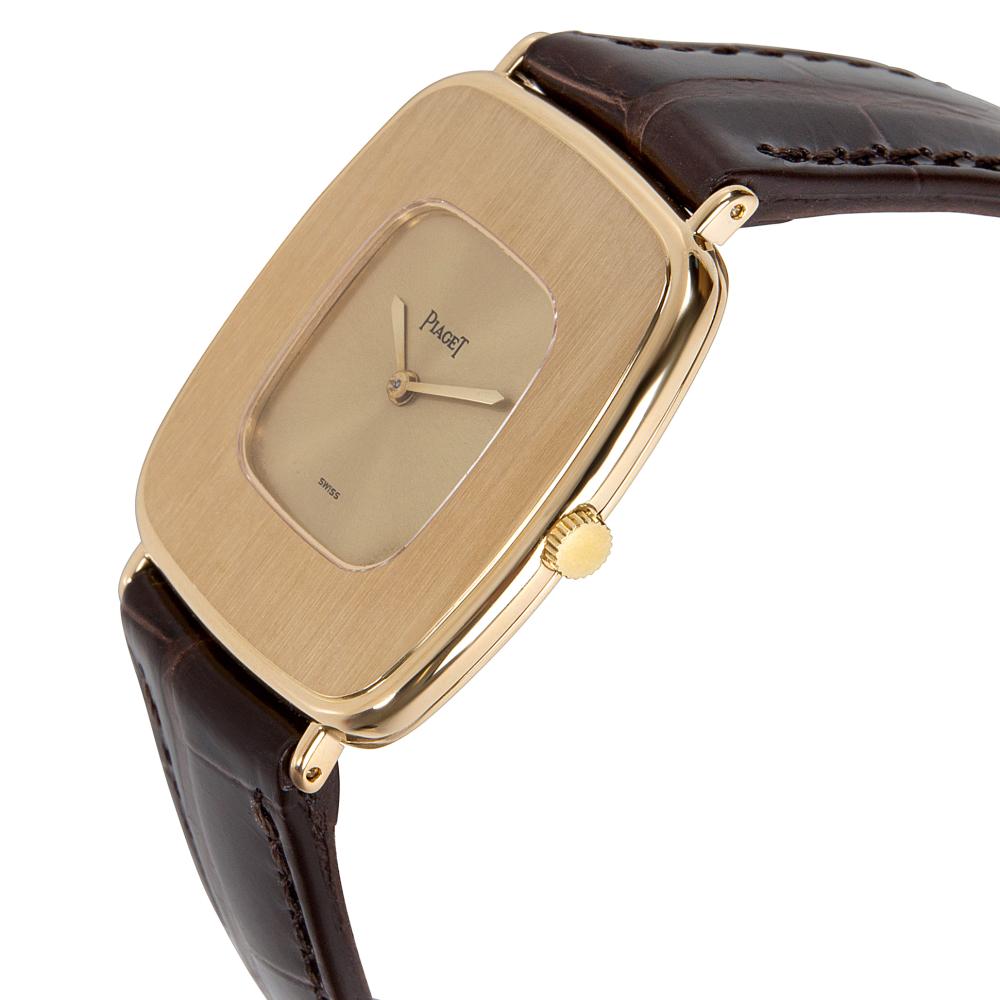 Piaget Dress 99121 Unisex Watch in 18 Karat Yellow Gold In Excellent Condition In New York, NY