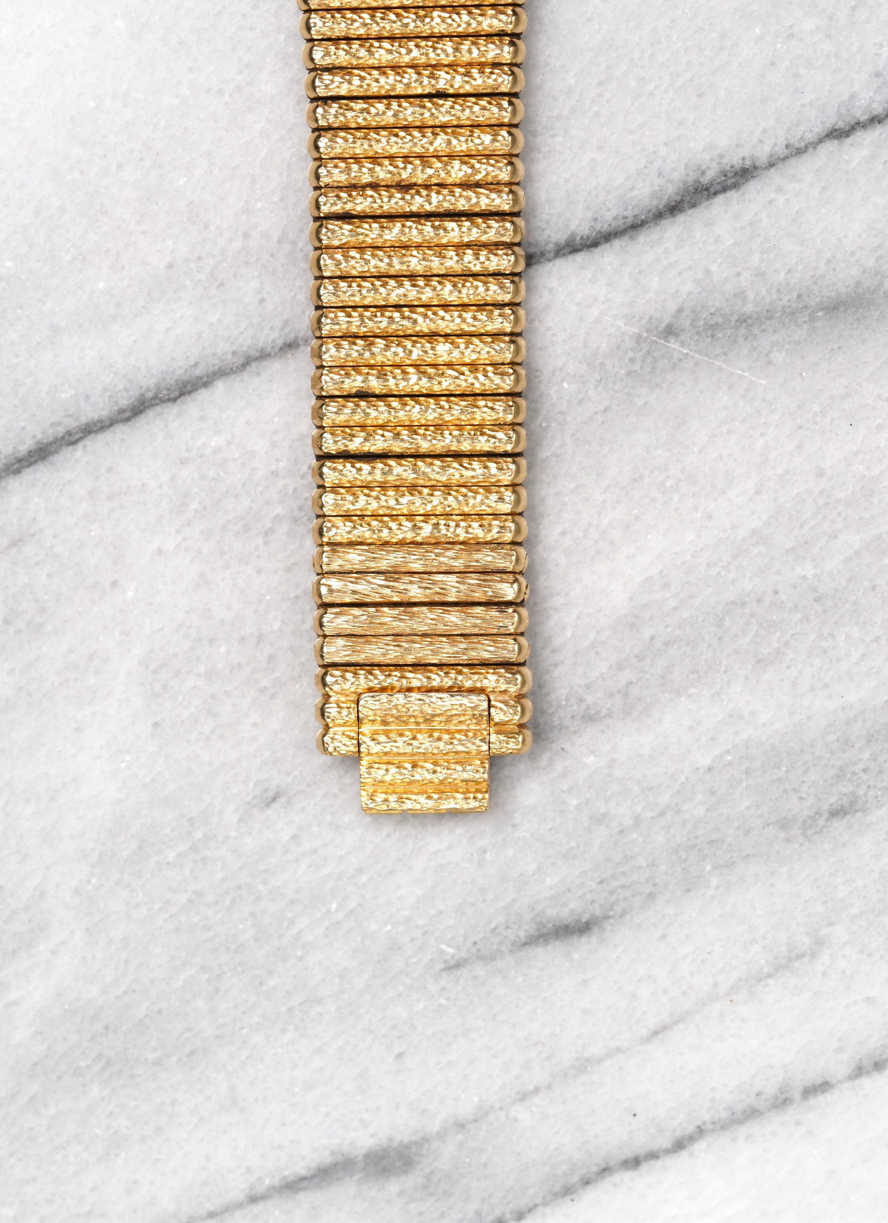 Women's Piaget Emperador 9752 Blue Lapis Dial Watch in 18K Yellow Gold, 1980s For Sale