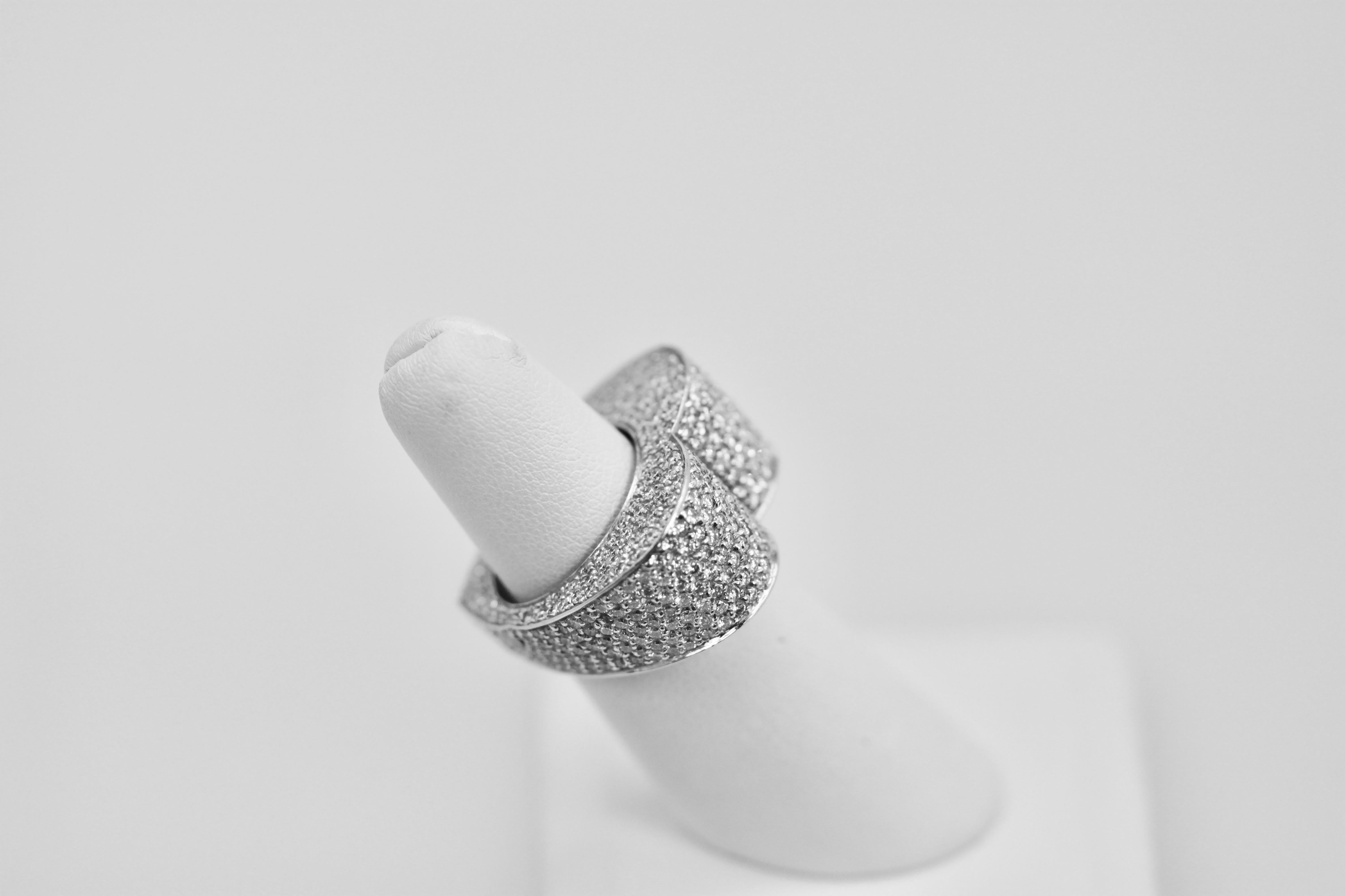 Piaget Full Diamond Heart Ring 18 Karat 1