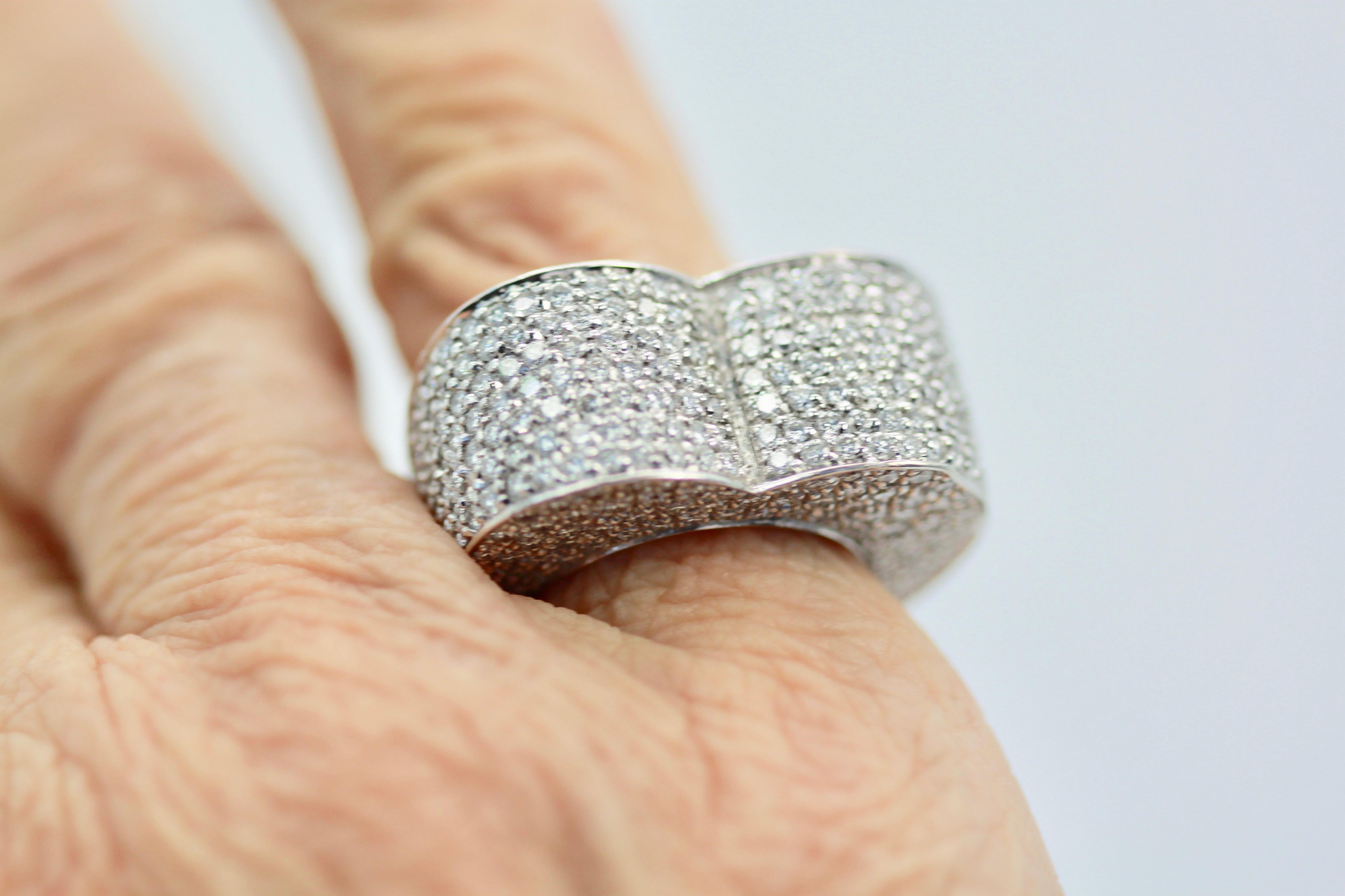 Women's or Men's Piaget Full Diamond Heart Ring 18 Karat