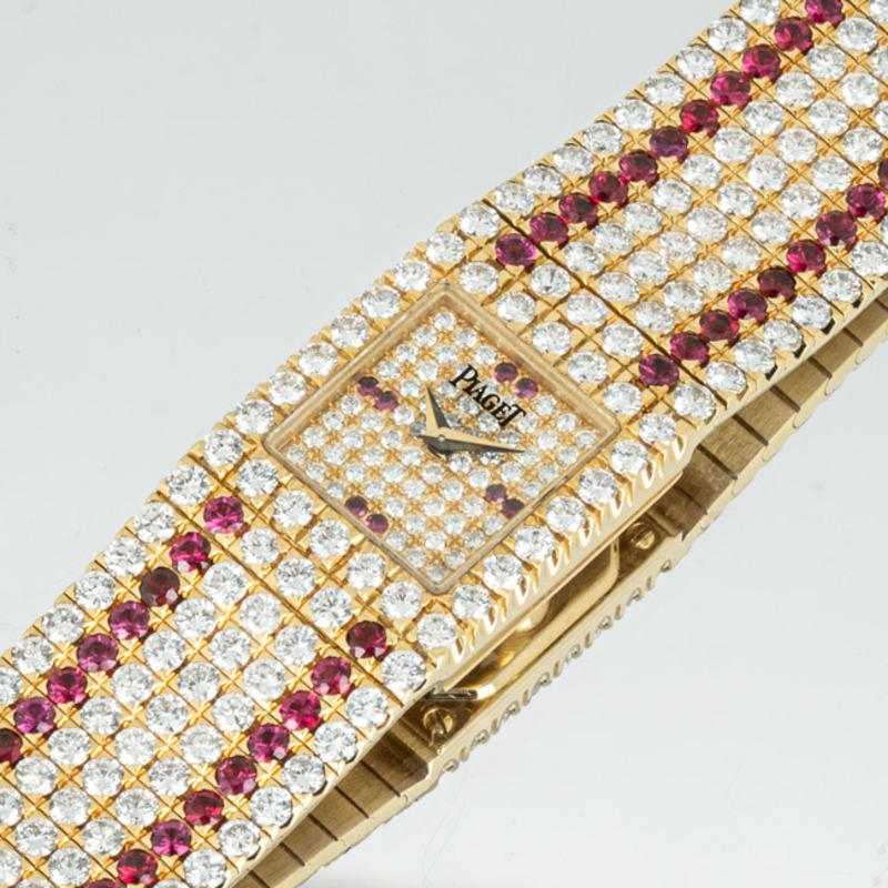 Piaget Montre-bracelet à quartz sertie de diamants et de rubis en vente 5