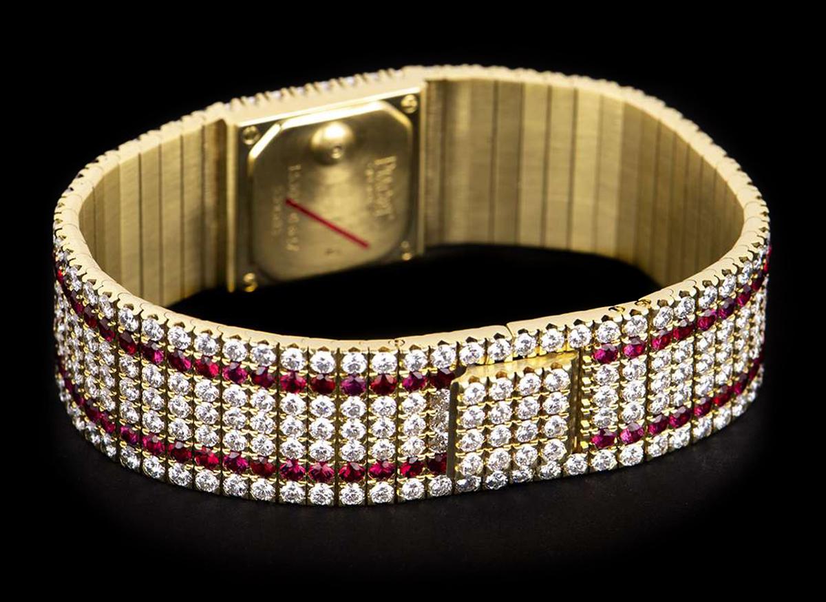 Reloj de pulsera de cuarzo Piaget engastado con diamantes y rubíes en Bueno estado para la venta en London, GB