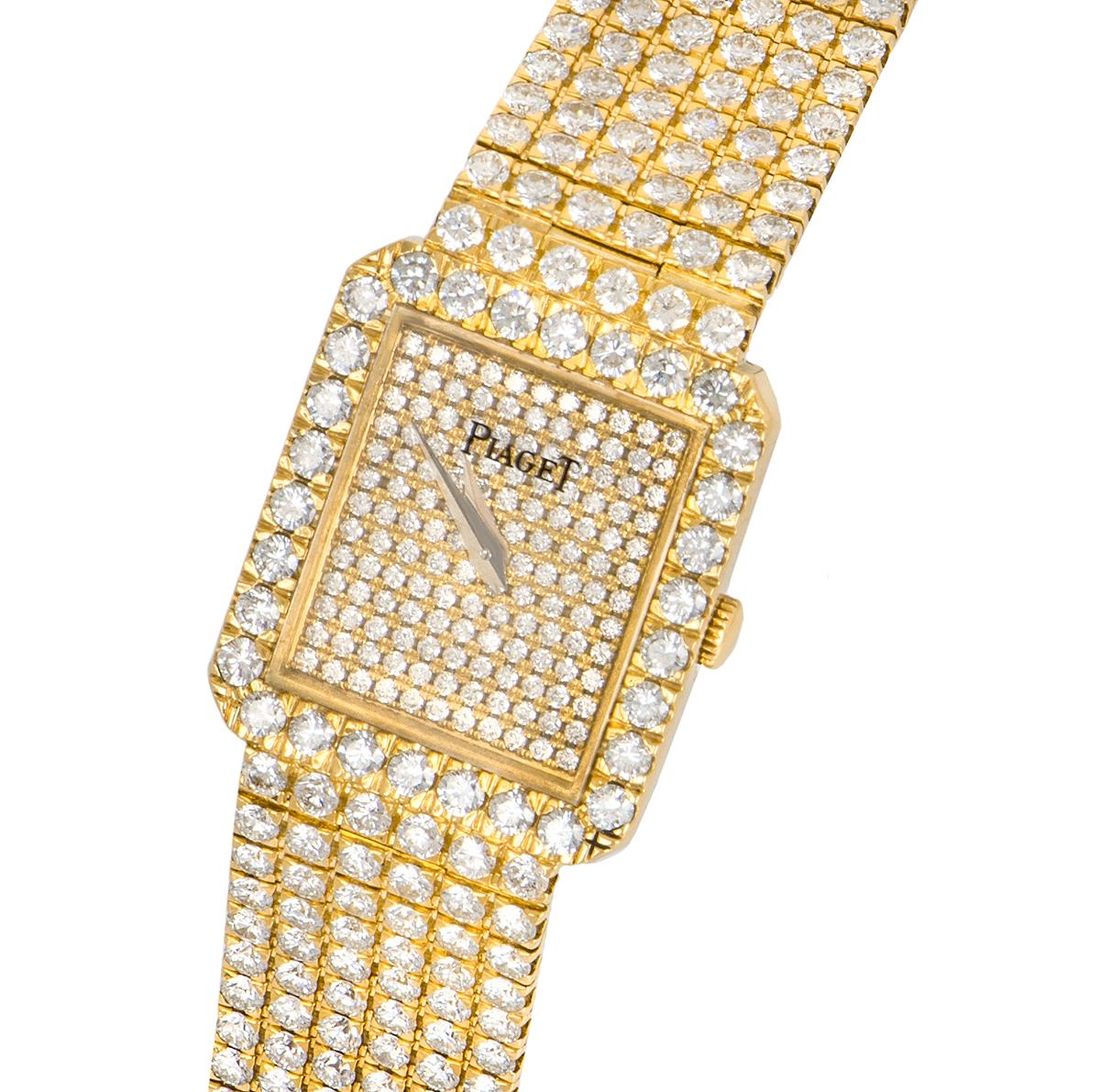 Taille ronde Piaget Montre habillée entièrement ornée de perles en or jaune 18 carats avec cadran en diamants pavés pour femmes en vente