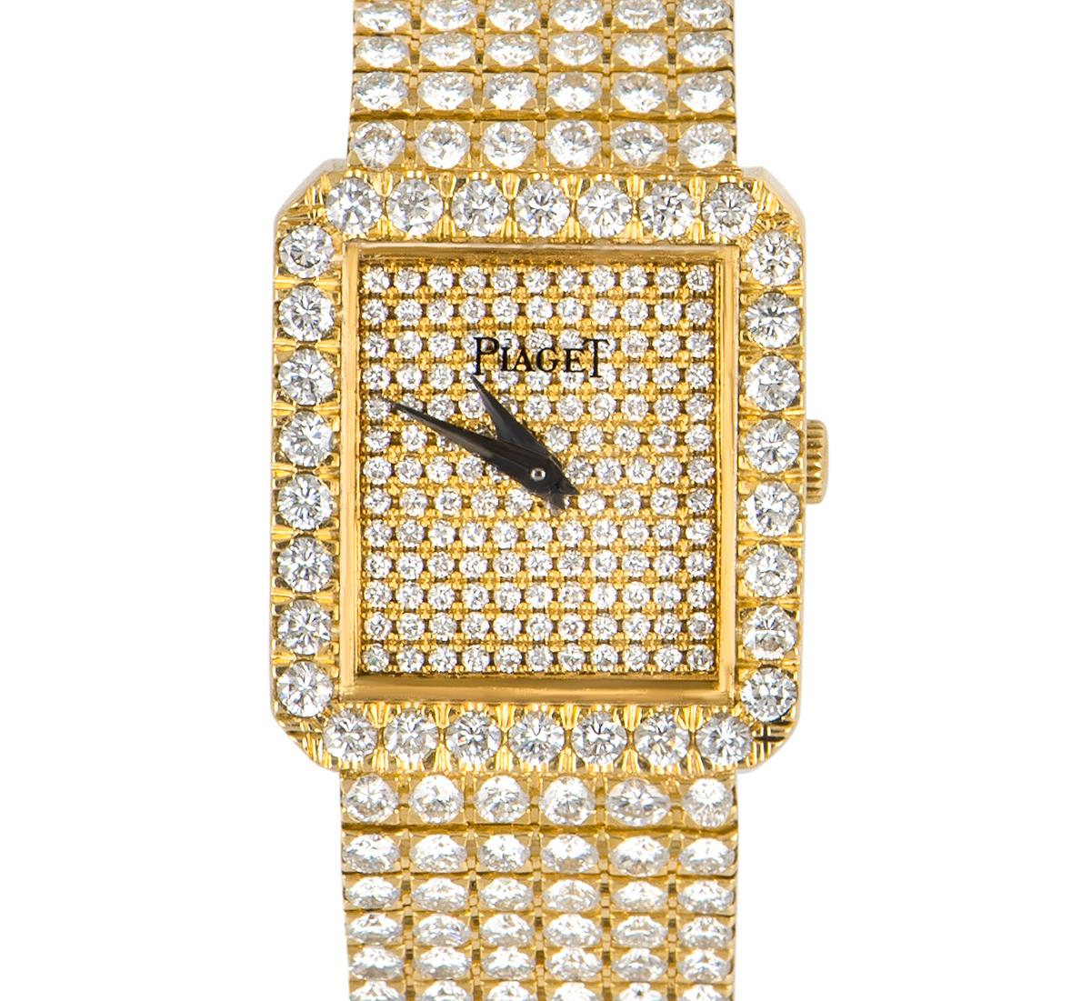 A 20 mm 18kYellowGold Fully Loaded Women's Dress Wristwatch, pave diamond dial, a fixed 18k yellow gold bezel set with 30round brilliant-cut diamonds, an 18k yellow gold jewellery style bracelet set with approximately 316 round brilliant cut