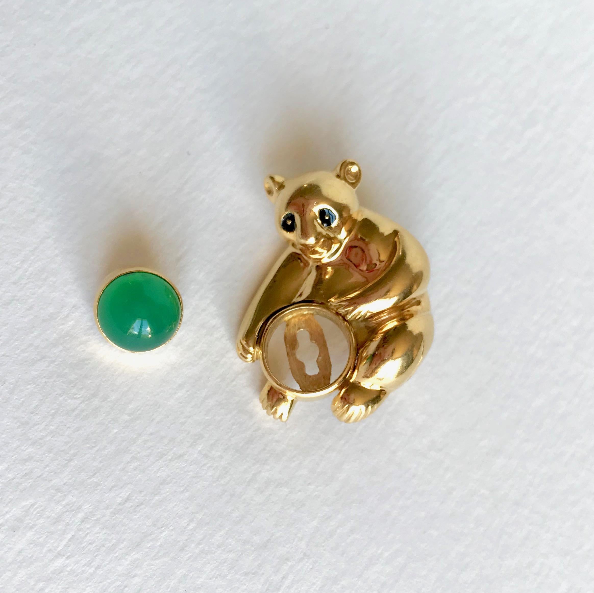 Piaget Koala Brooch in 18 Karat Yellow Gold and Chrysoprase In Good Condition In Paris, FR