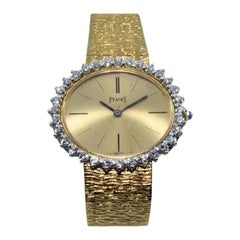 Montre-bracelet à diamants en or jaune 18 carats pour femmes Piaget:: circa 1970
