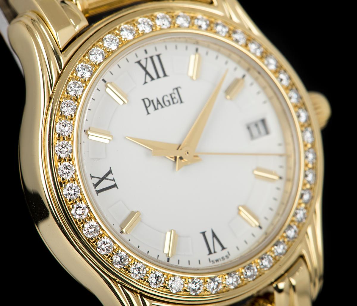 Piaget Ladies Yellow Gold Diamond Set White Dial Polo Quartz Wristwatch In Excellent Condition In London, GB