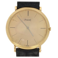 Piaget Montre Homme Vintage Bracelet cuir or 18 carats Mouvement mécanique 2 ans d'ancienneté