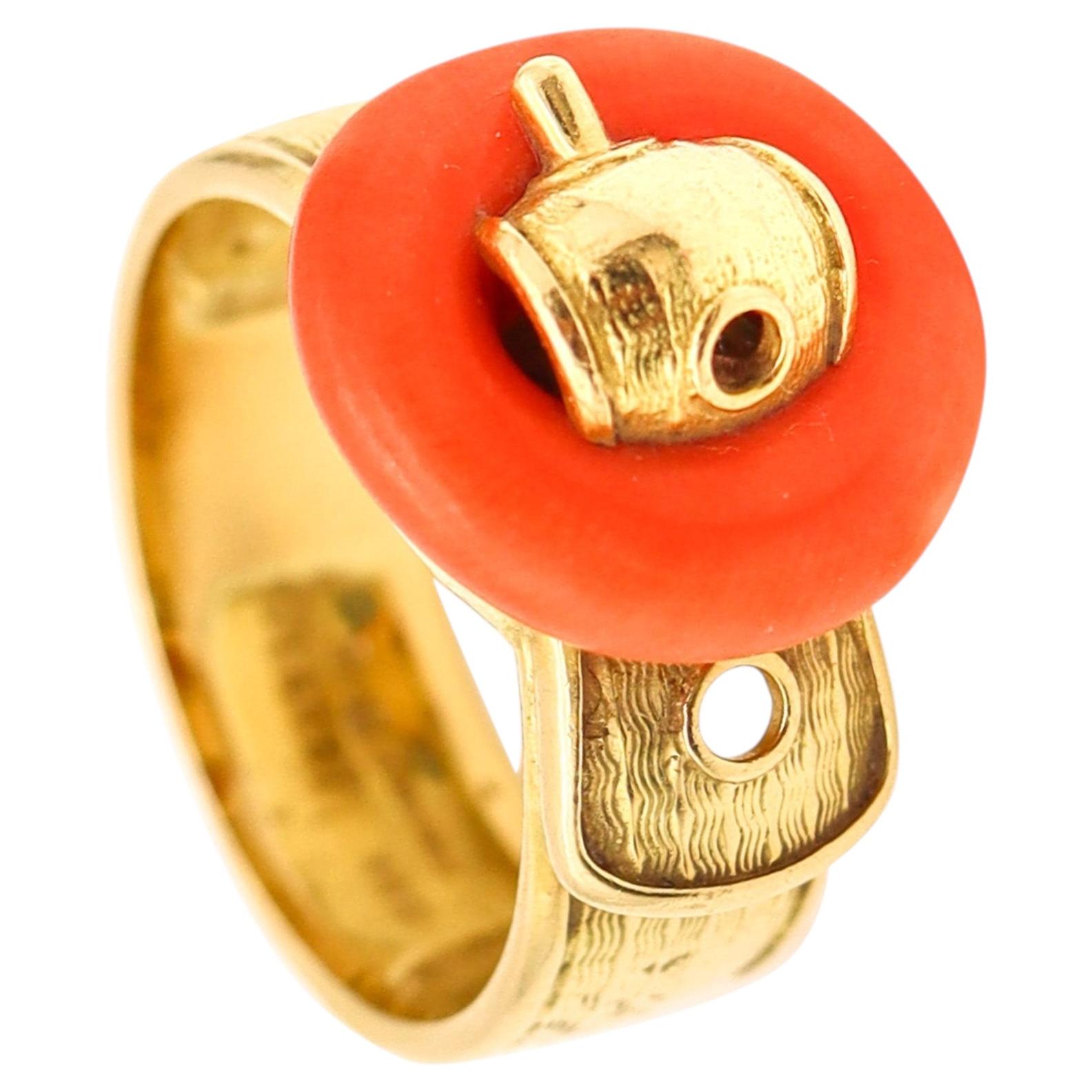 PIAGET Paris 1970 Modernist Belt-Shaped Ring In 18Kt Yellow Gold With Coral For Sale