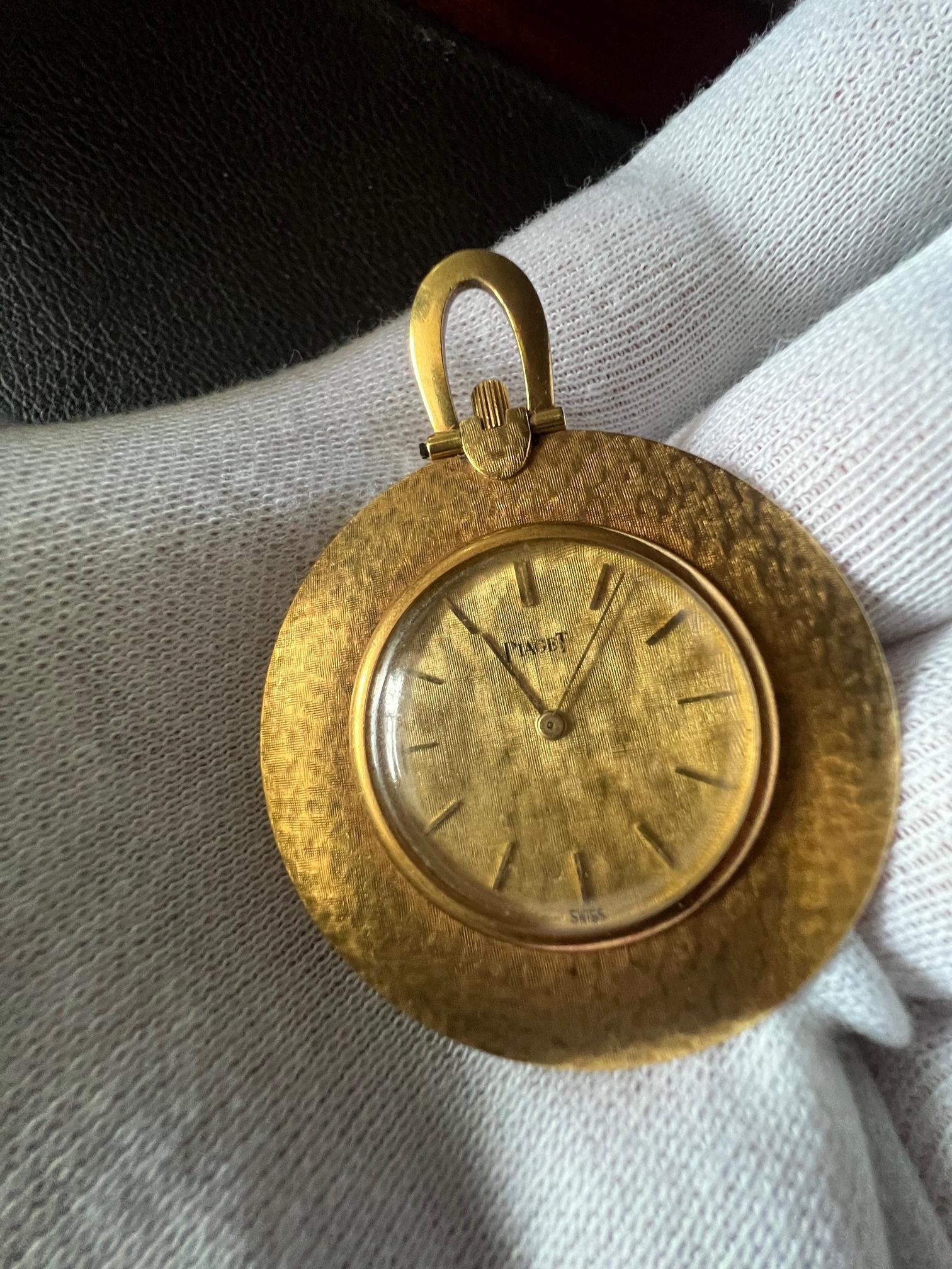 Piaget Pocket Watch With Linen Decoration Ca' 1970's 18k Gold For Sale 1