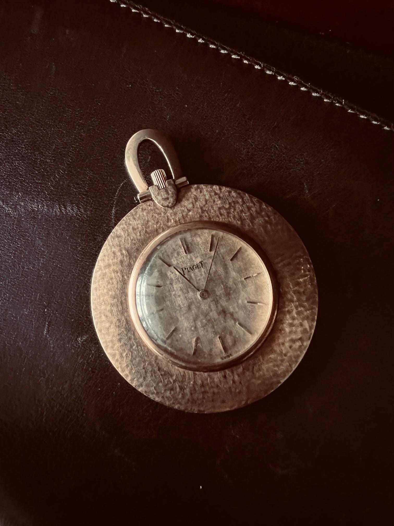 Piaget Pocket Watch With Linen Decoration Ca' 1970's 18k Gold For Sale 3