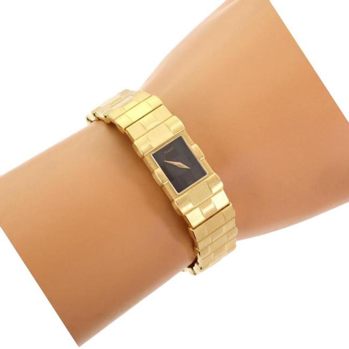 Piaget Polo Montre-bracelet à quartz en or jaune 18 carats pour femme 15281 Pour femmes en vente