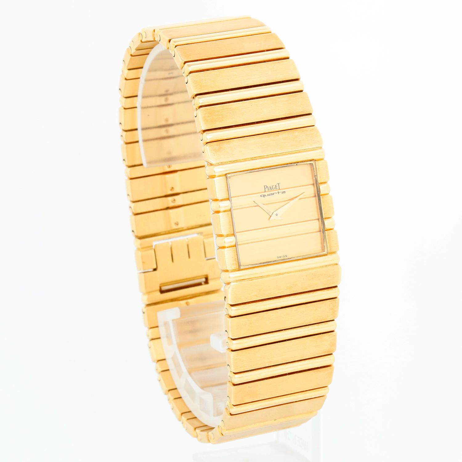 Piaget Polo 18K Yellow Gold Men's Watch 7131 C701 In Excellent Condition In Dallas, TX