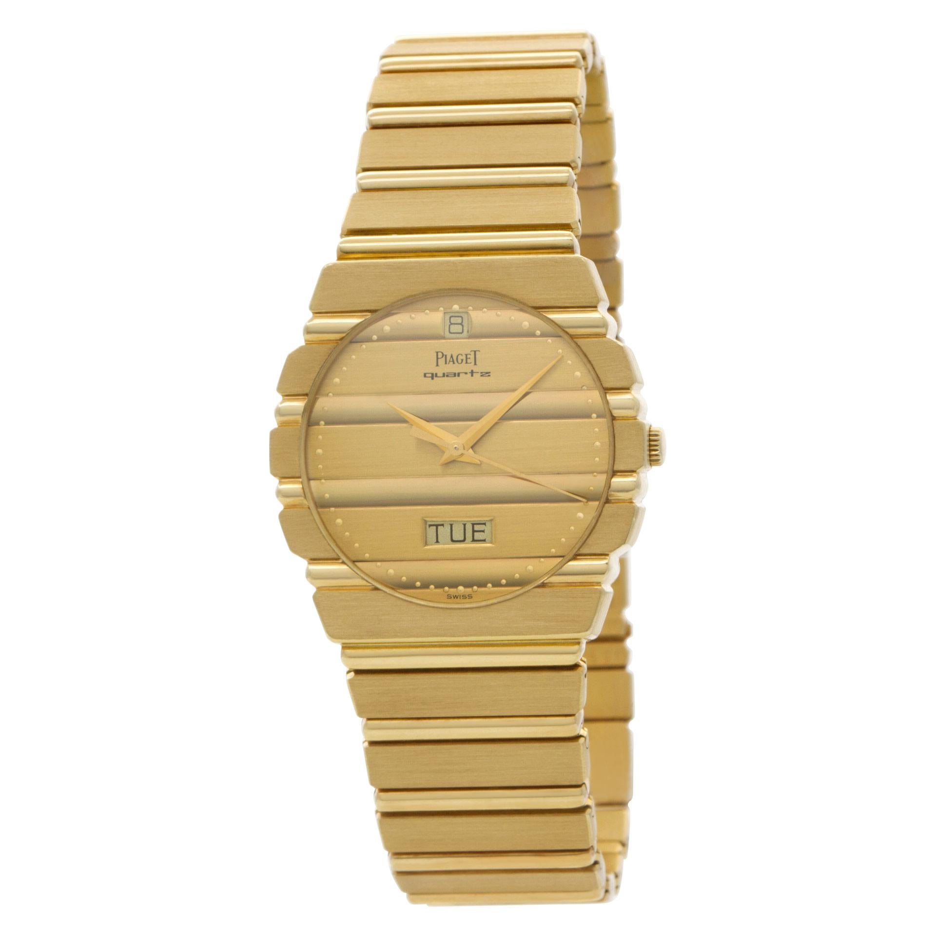 Piaget Polo in 18k yellow gold. Quartz w/ sweep seconds, date and day. 31 mm case size. Ref 15562 C 701. Circa 1980s. Fine Pre-owned Piaget Watch.  Certified preowned Classic Piaget Polo 15562 C 701 watch is made out of yellow gold on a 18k bracelet