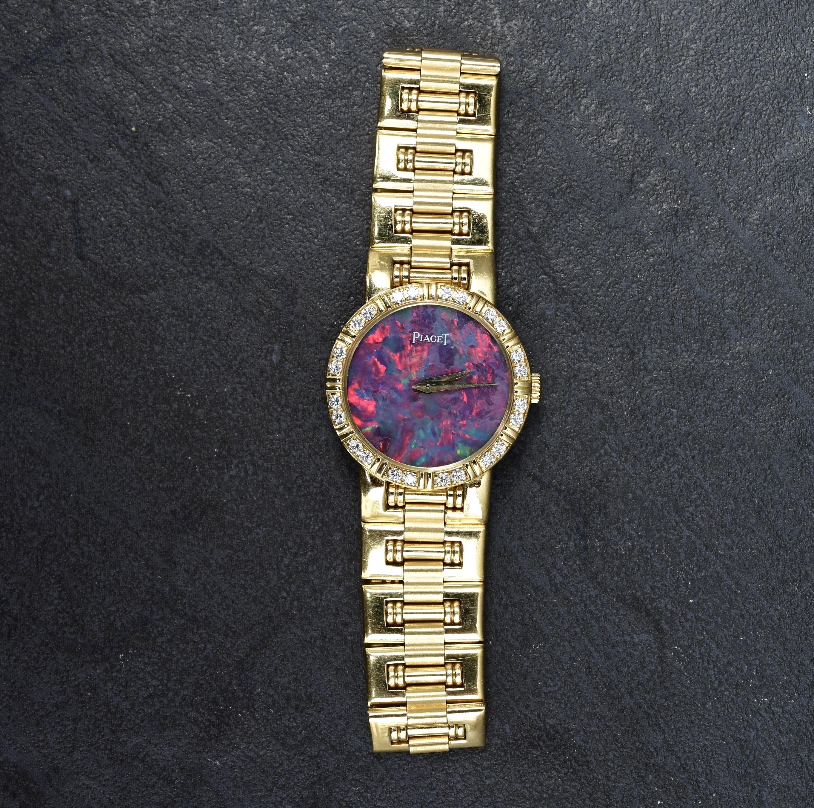Piaget Polo 80564 K81 Ladies Quartz Watch in 18K Gold with Opal Dial 6