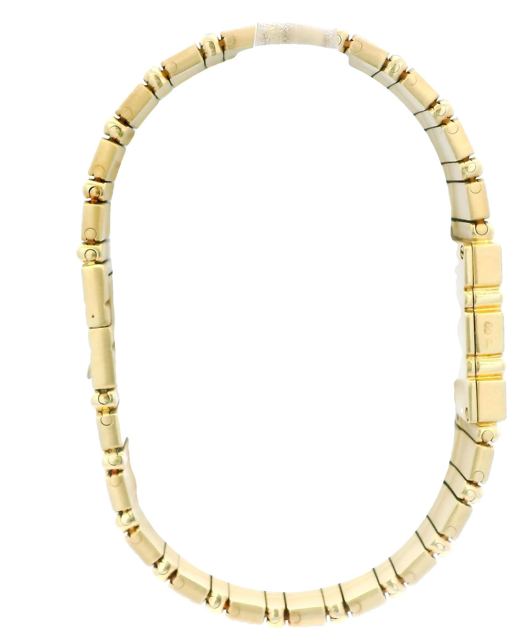 Piaget Polo 8131C701 Midsize 18K Yellow Gold Ladies Watch In Excellent Condition For Sale In Great Neck Plaza, NY