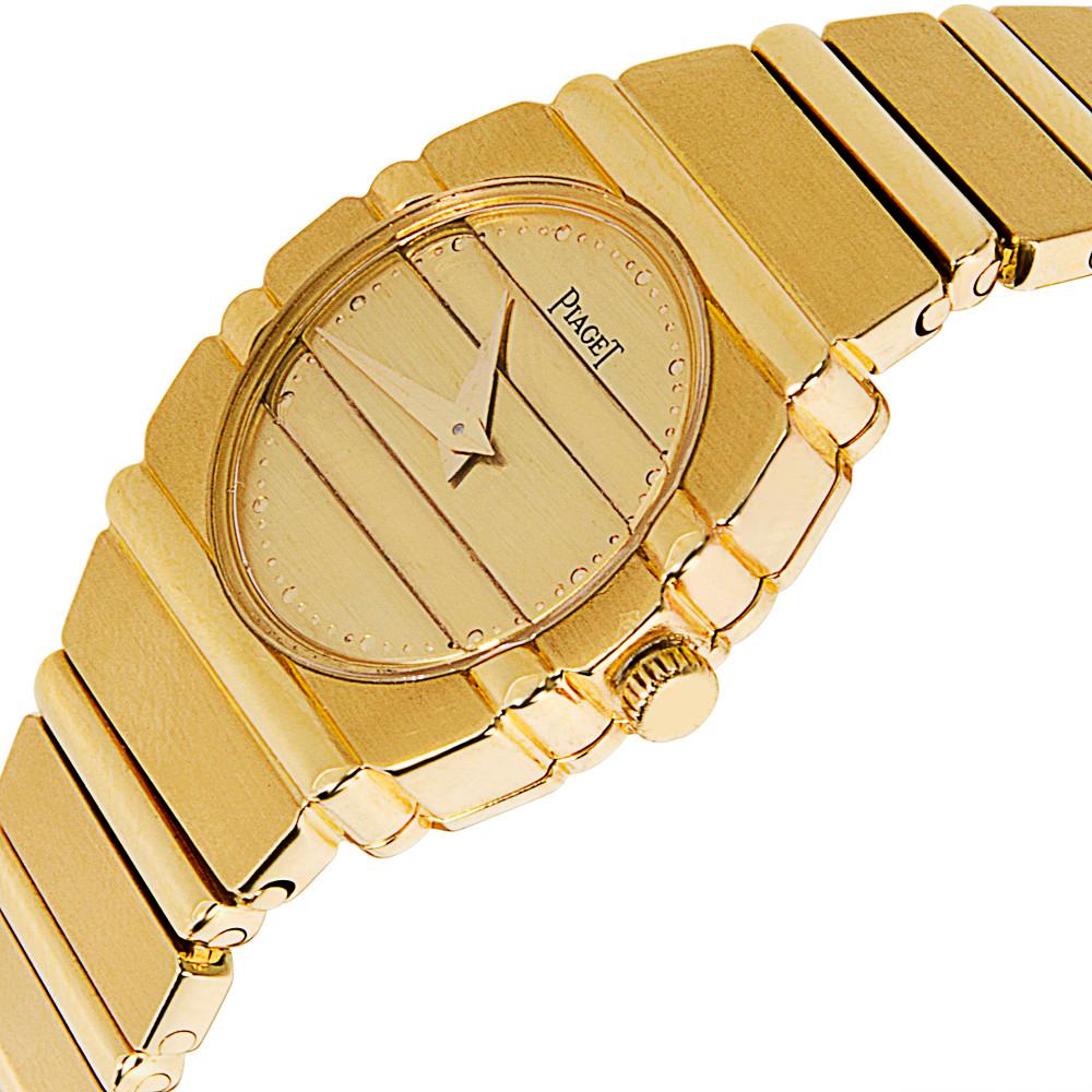 Piaget Polo 861 C701 Women's Watch in 18 Karat Yellow Gold In Excellent Condition In New York, NY