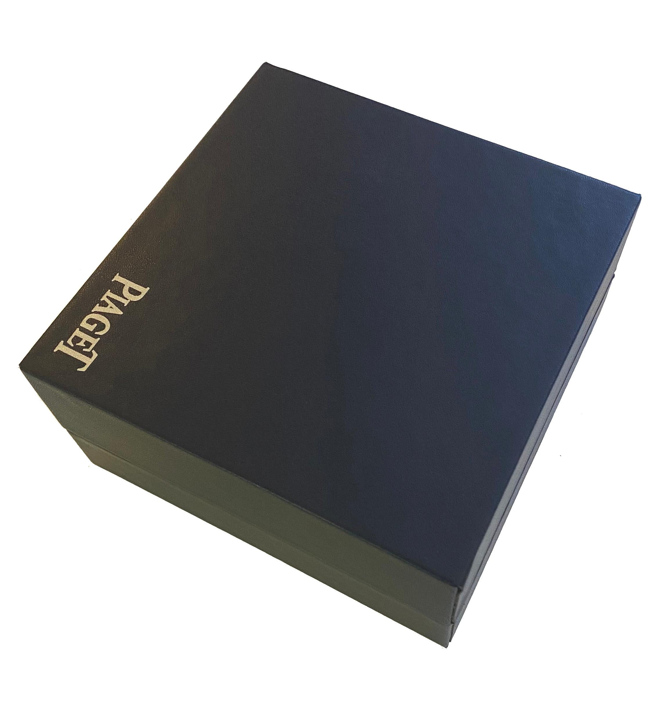 Piaget Polo Square 18k Yellow Gold Watch 7131 C701 For Sale 6