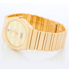 Piaget Polo-Herrenuhr aus Gelbgold mit Day & Date 15562 C701