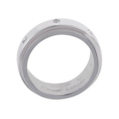 Piaget Possesion Womens 18 Karat White Gold 7 Diamond Band Ring
