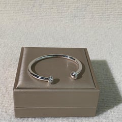 Piaget Possession Bracciale aperto con diamanti in oro bianco 18 carati misura 16