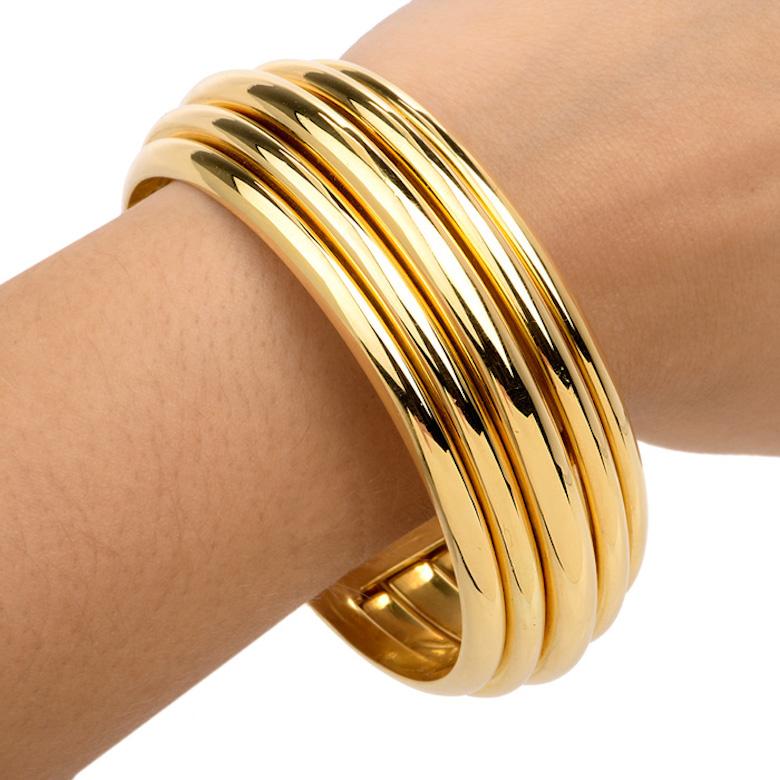 Piaget Possession 18k Yellow Gold Spinning Bangle Bracelet For Sale 1