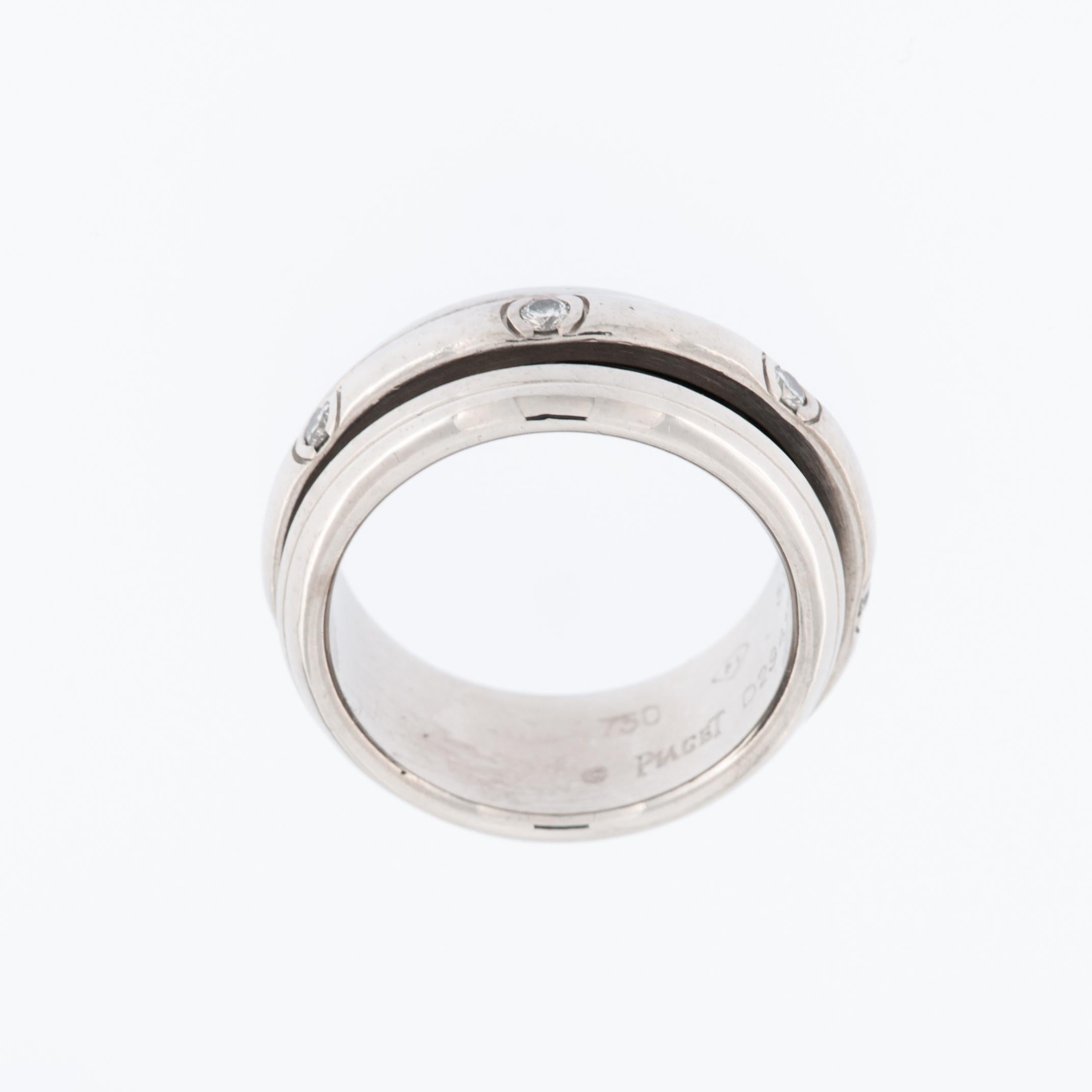 The Piaget Possession Large Band Ring in 18 karat White Gold with Diamonds is a striking and luxurious piece of jewelry that reflects Piaget's commitment to craftsmanship, innovation, and timeless elegance.

Crafted from gleaming 18 karat white