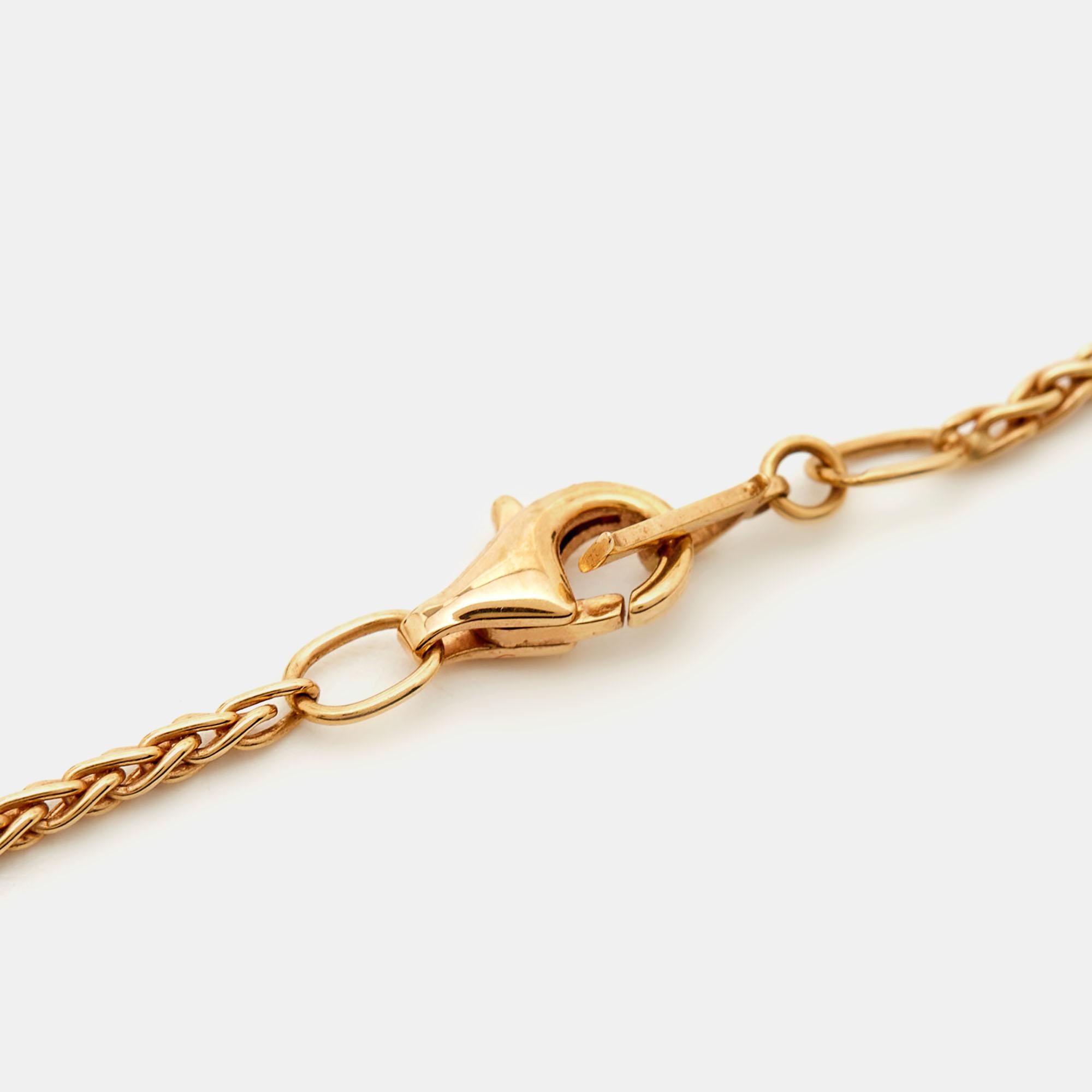 Ce collier de Piaget transmet l'élégance grâce à son design distinctif. Il est synonyme de style impeccable et de luxe ultime. Affichez vos goûts en matière de mode en achetant cette beauté dès aujourd'hui !

Comprend : Boîte d'origine, étui