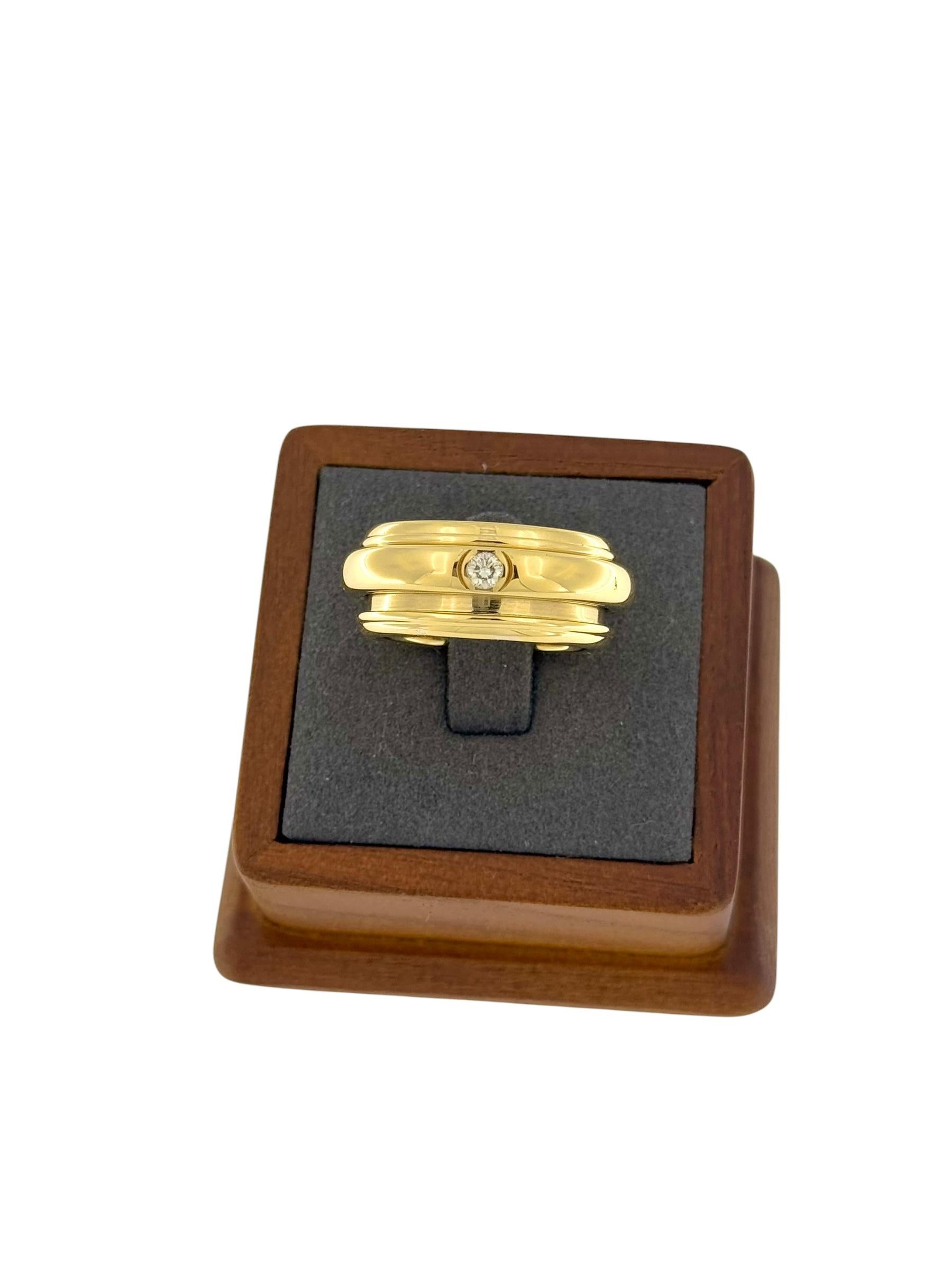 Modern Piaget Possession Yellow Gold Ring with Diamond size 63 For Sale