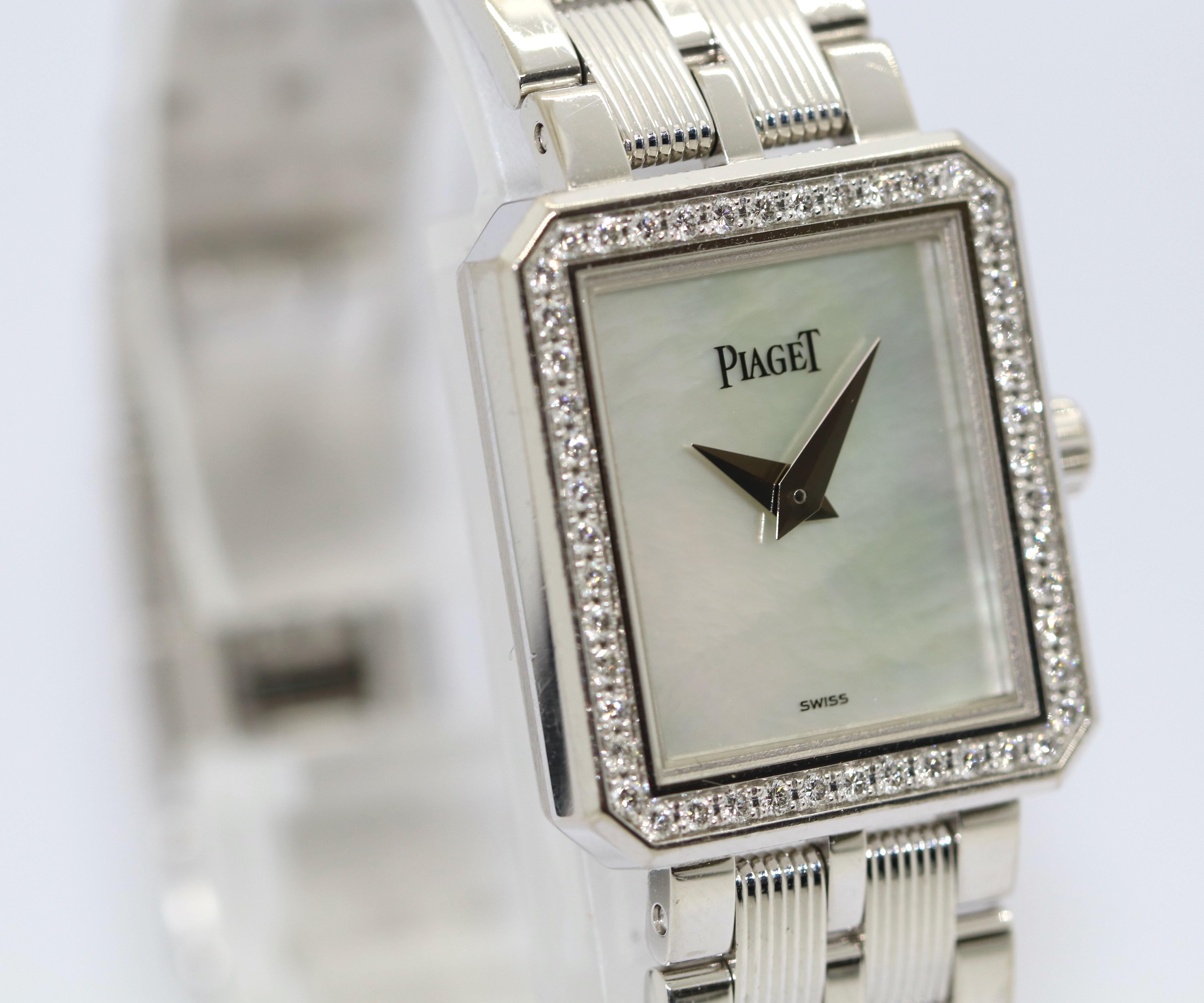 piaget triangle