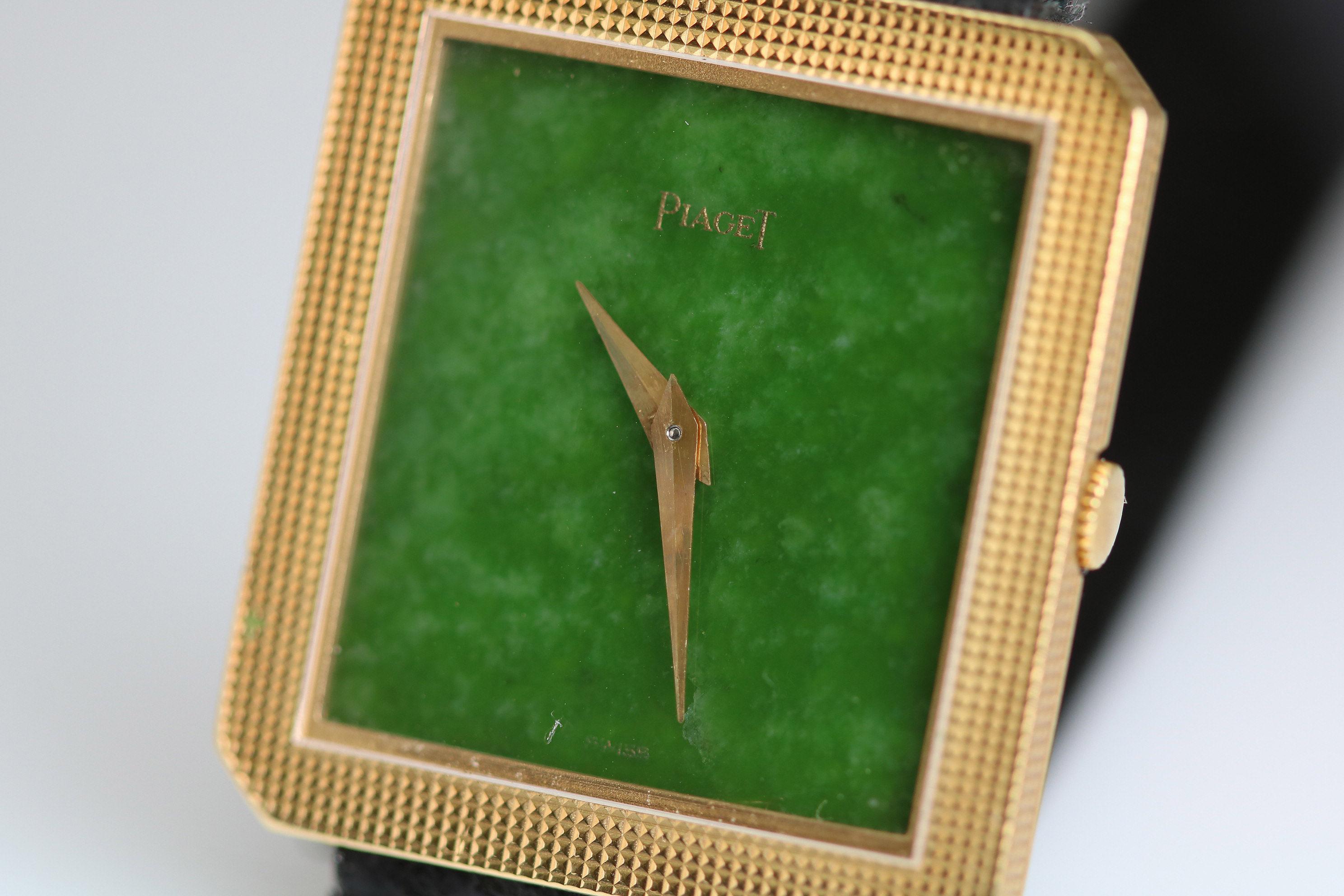 Piaget Protocole 18 Karat Yellow Gold and Green Jade Wristwatch, circa 1970s 1