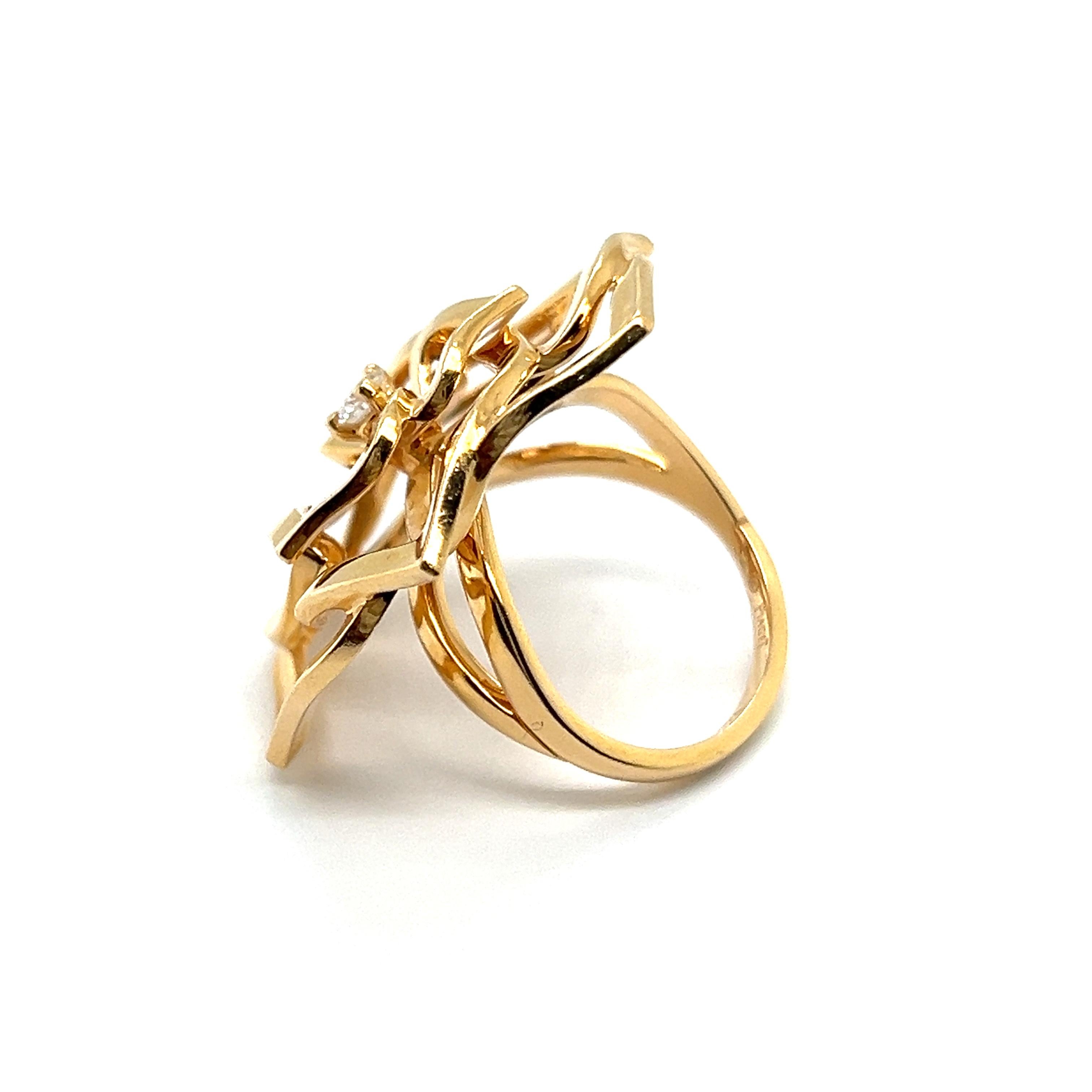 Piaget Rose Ring with Diamonds in 18 Karat Red Gold For Sale 6