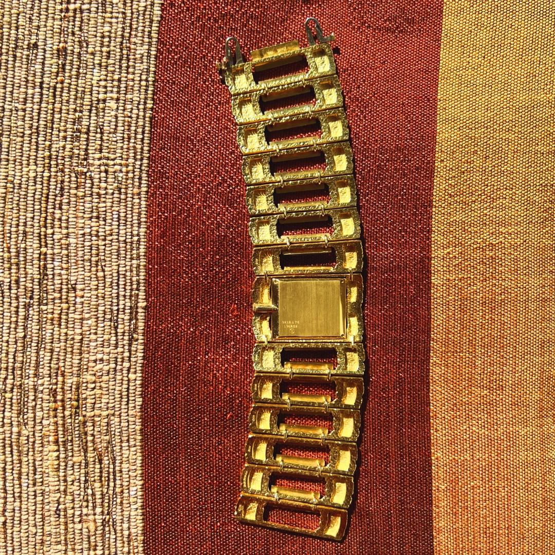Piaget Tiger's Eye and 18K Gold Wide Bracelet, c. 1970 In Excellent Condition In New York, NY